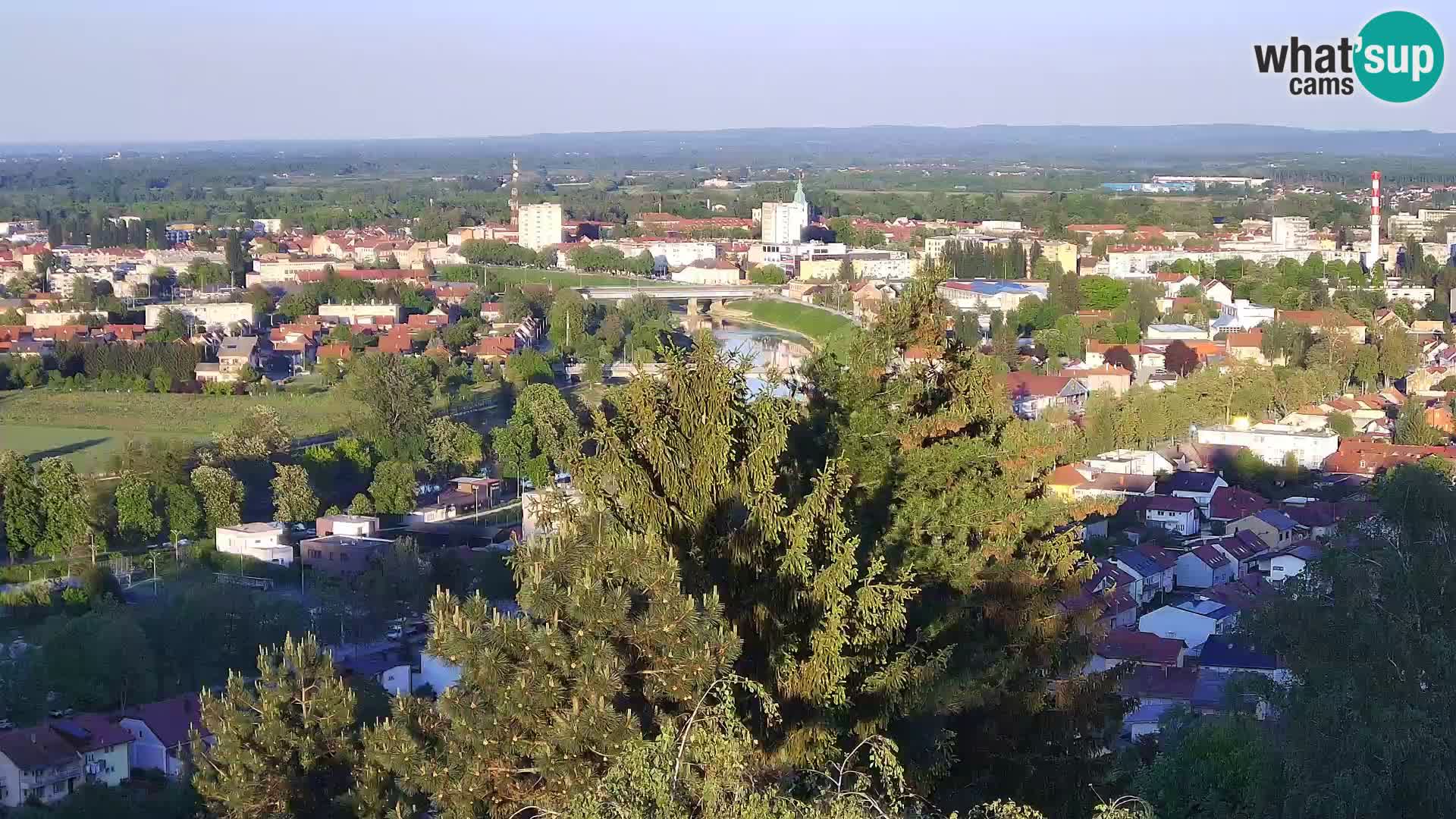 Spletna kamera Karlovac Dubovac grad – Pogled v živo na zgodovinsko znamenitost Karlovca