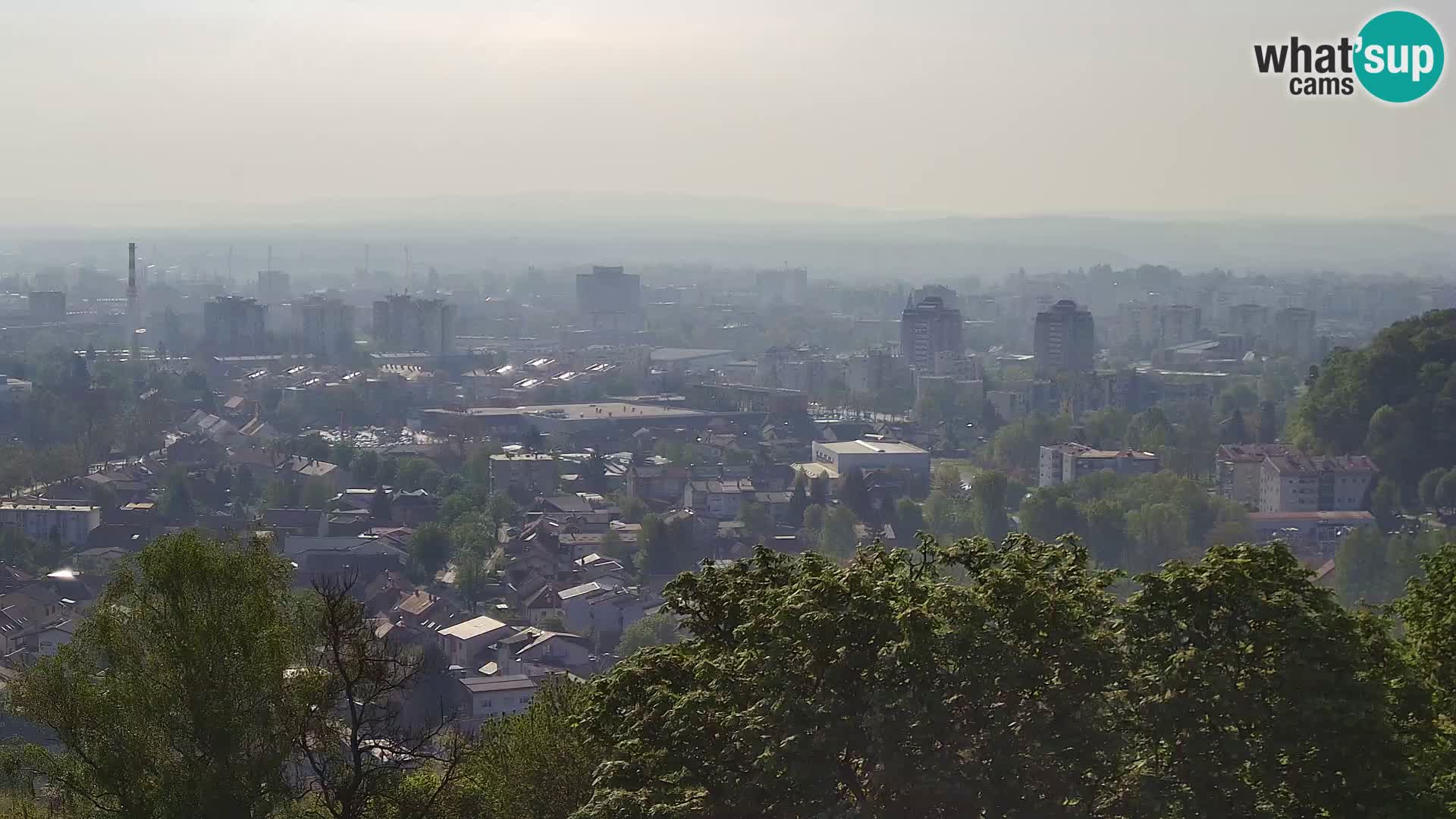 Spletna kamera Karlovac Dubovac grad – Pogled v živo na zgodovinsko znamenitost Karlovca