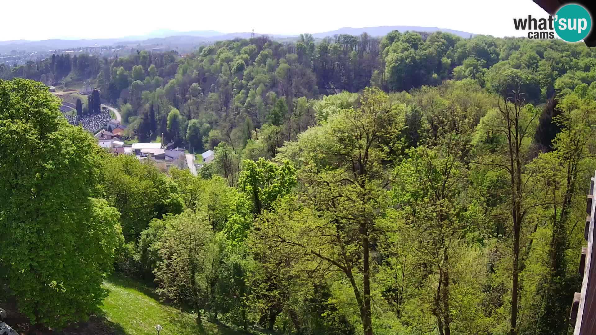 Spletna kamera Karlovac Dubovac grad – Pogled v živo na zgodovinsko znamenitost Karlovca
