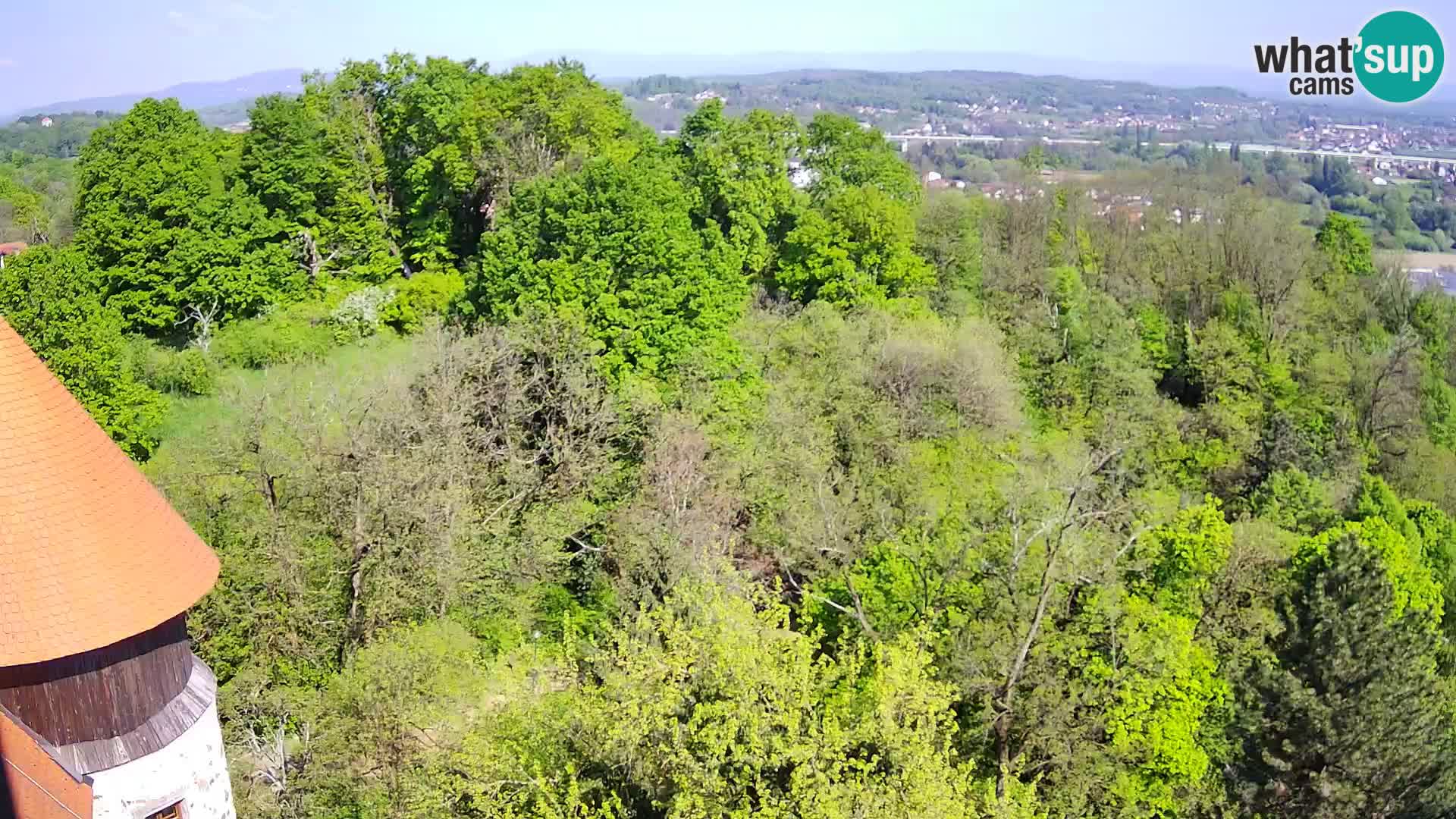 Spletna kamera Karlovac Dubovac grad – Pogled v živo na zgodovinsko znamenitost Karlovca