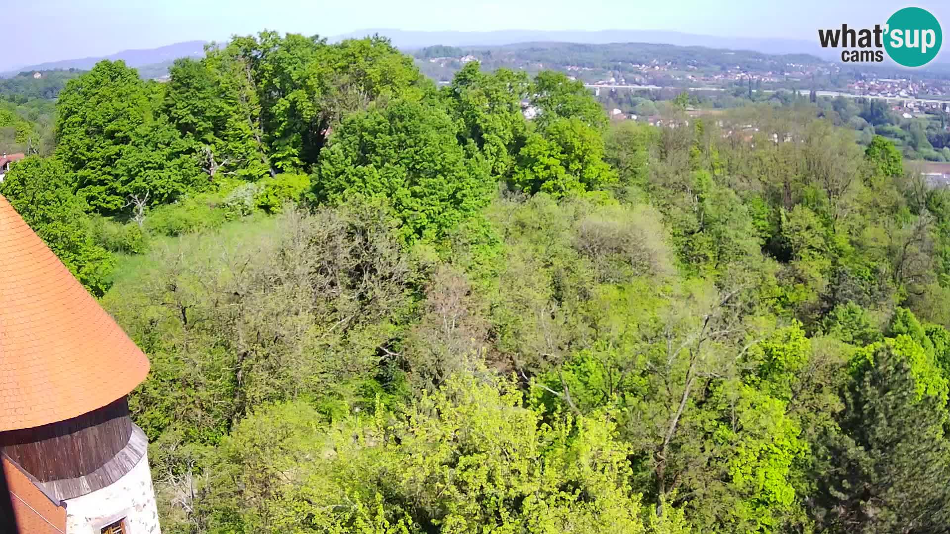 Spletna kamera Karlovac Dubovac grad – Pogled v živo na zgodovinsko znamenitost Karlovca