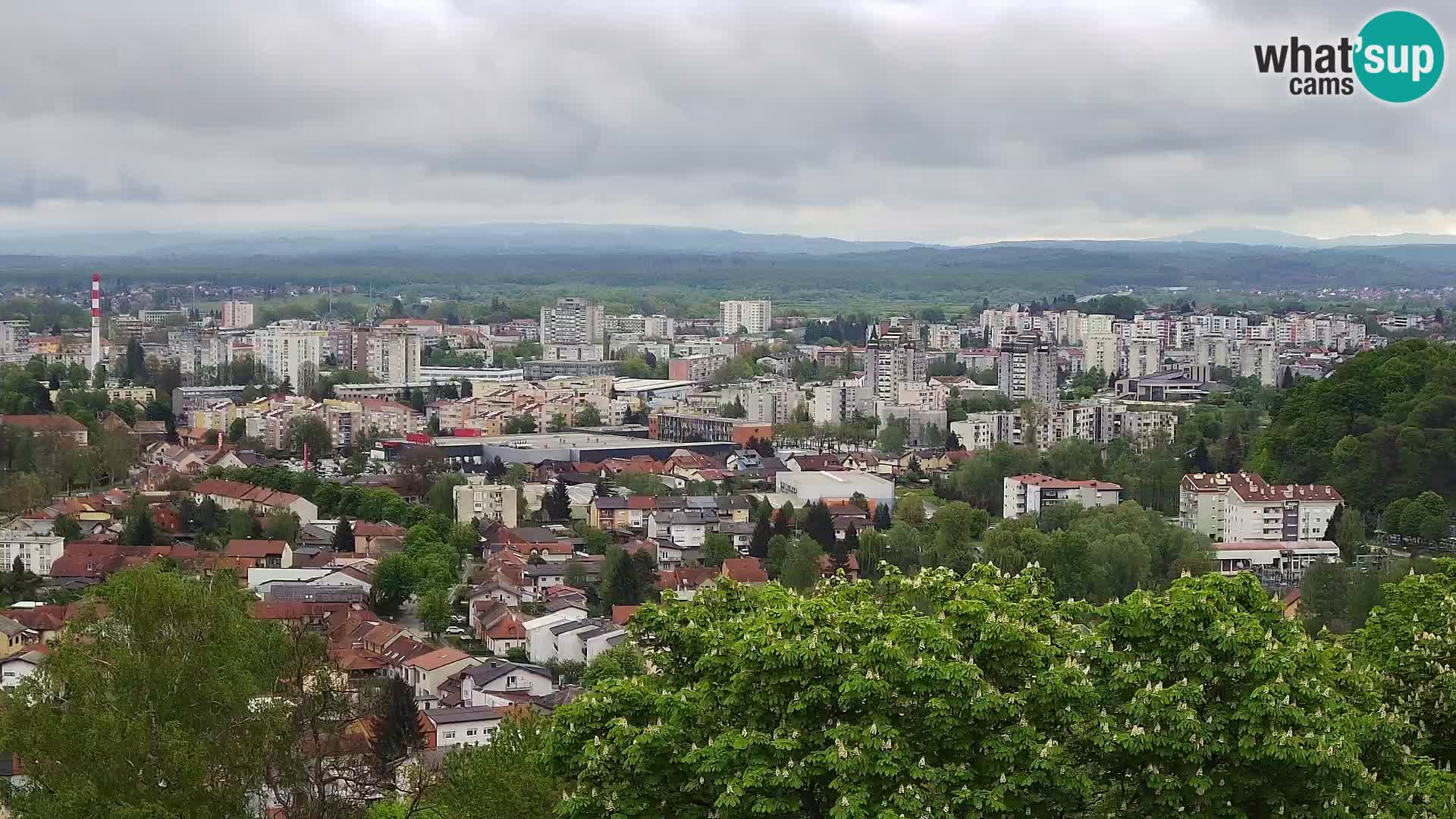 Spletna kamera Karlovac Dubovac grad – Pogled v živo na zgodovinsko znamenitost Karlovca
