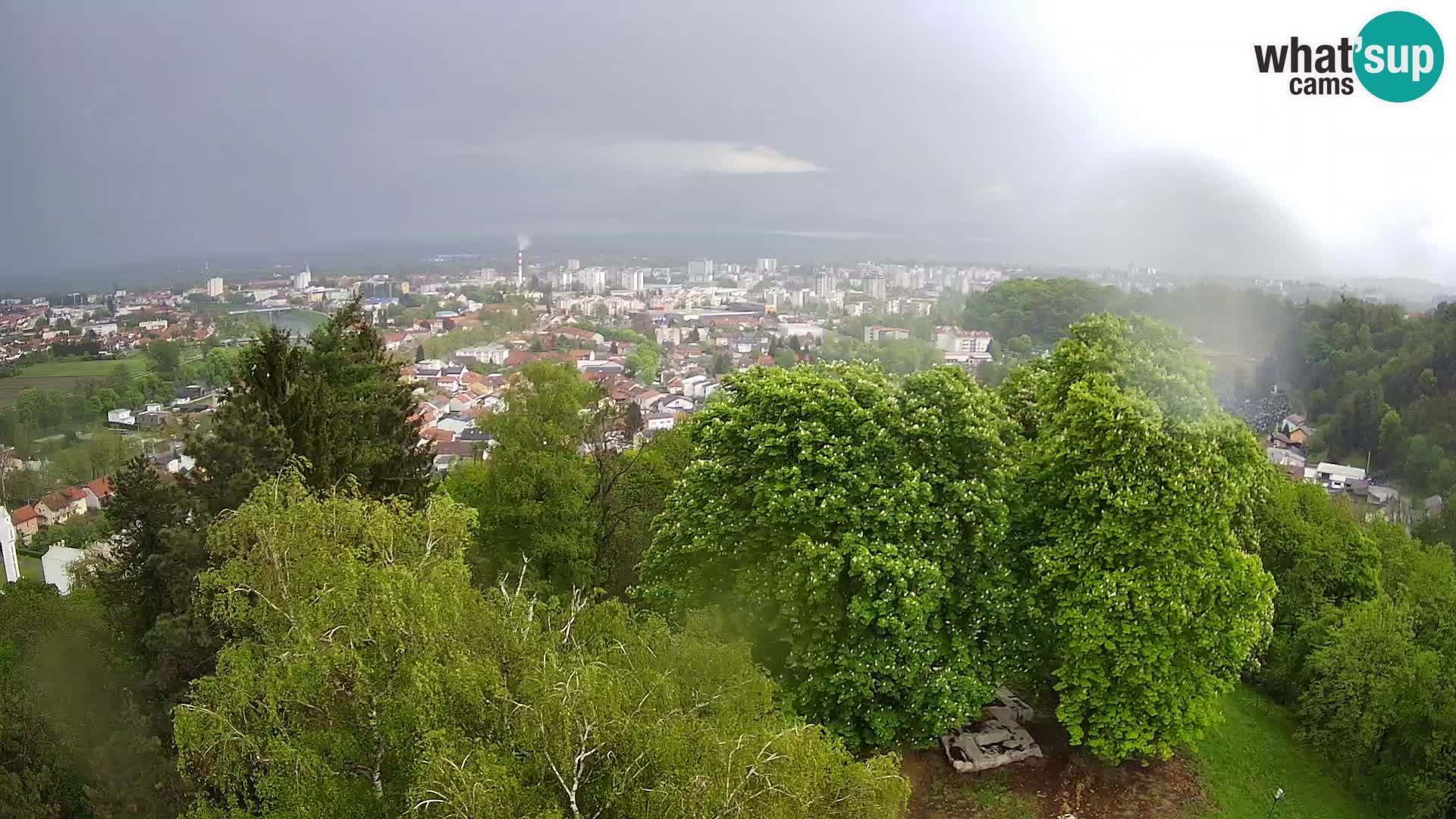 Web kamera Karlovac – Dvorac Dubovac uživo