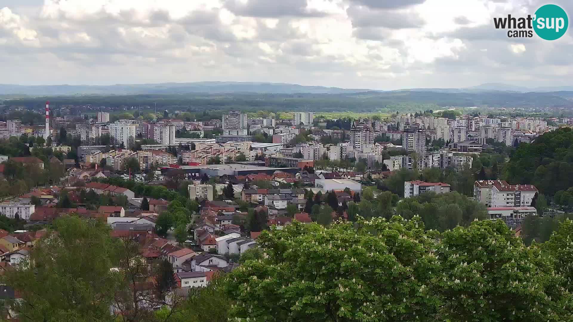 Spletna kamera Karlovac Dubovac grad – Pogled v živo na zgodovinsko znamenitost Karlovca