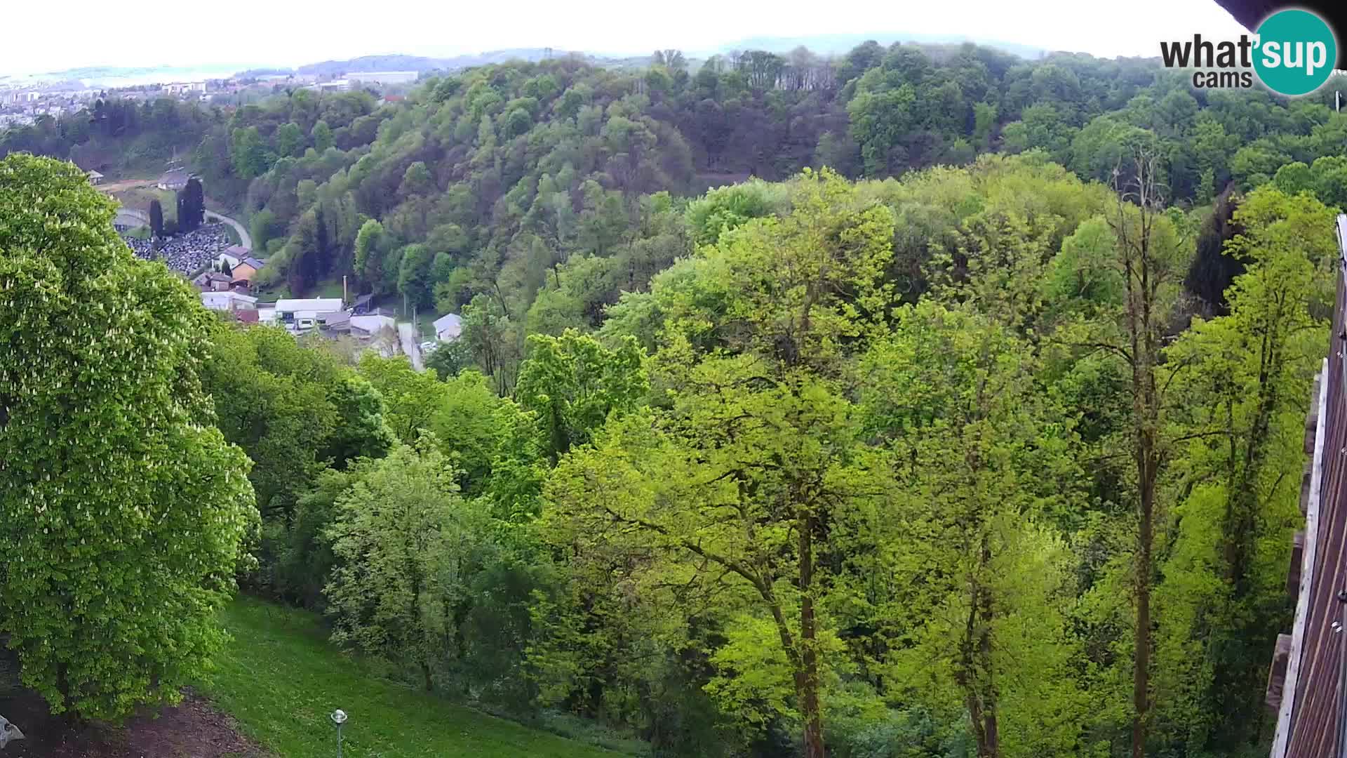 Spletna kamera Karlovac Dubovac grad – Pogled v živo na zgodovinsko znamenitost Karlovca