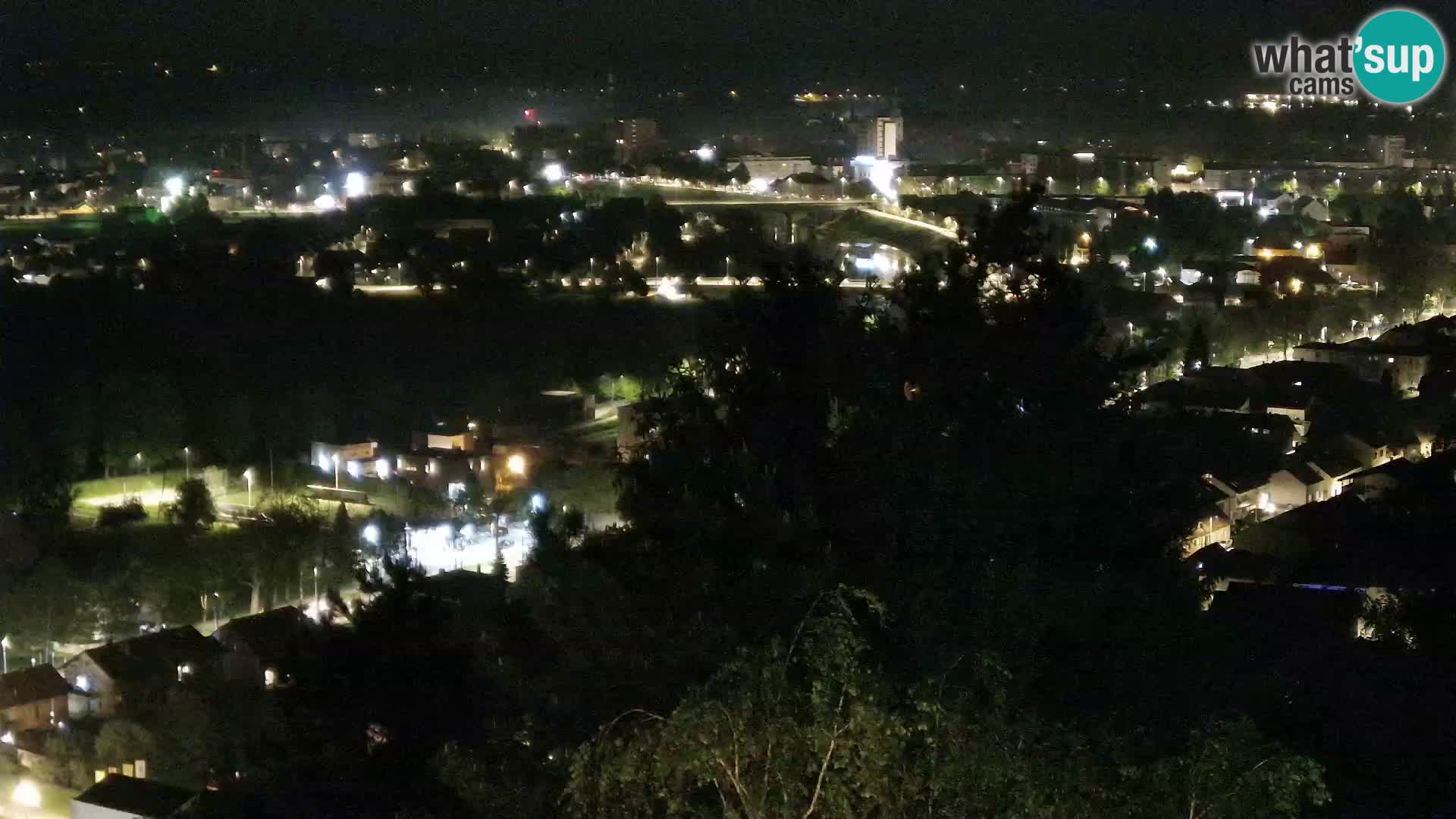 Spletna kamera Karlovac Dubovac grad – Pogled v živo na zgodovinsko znamenitost Karlovca