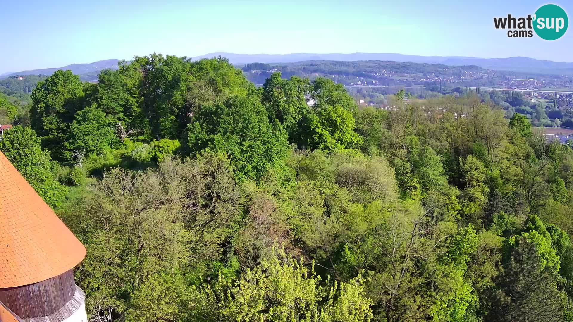 Spletna kamera Karlovac Dubovac grad – Pogled v živo na zgodovinsko znamenitost Karlovca