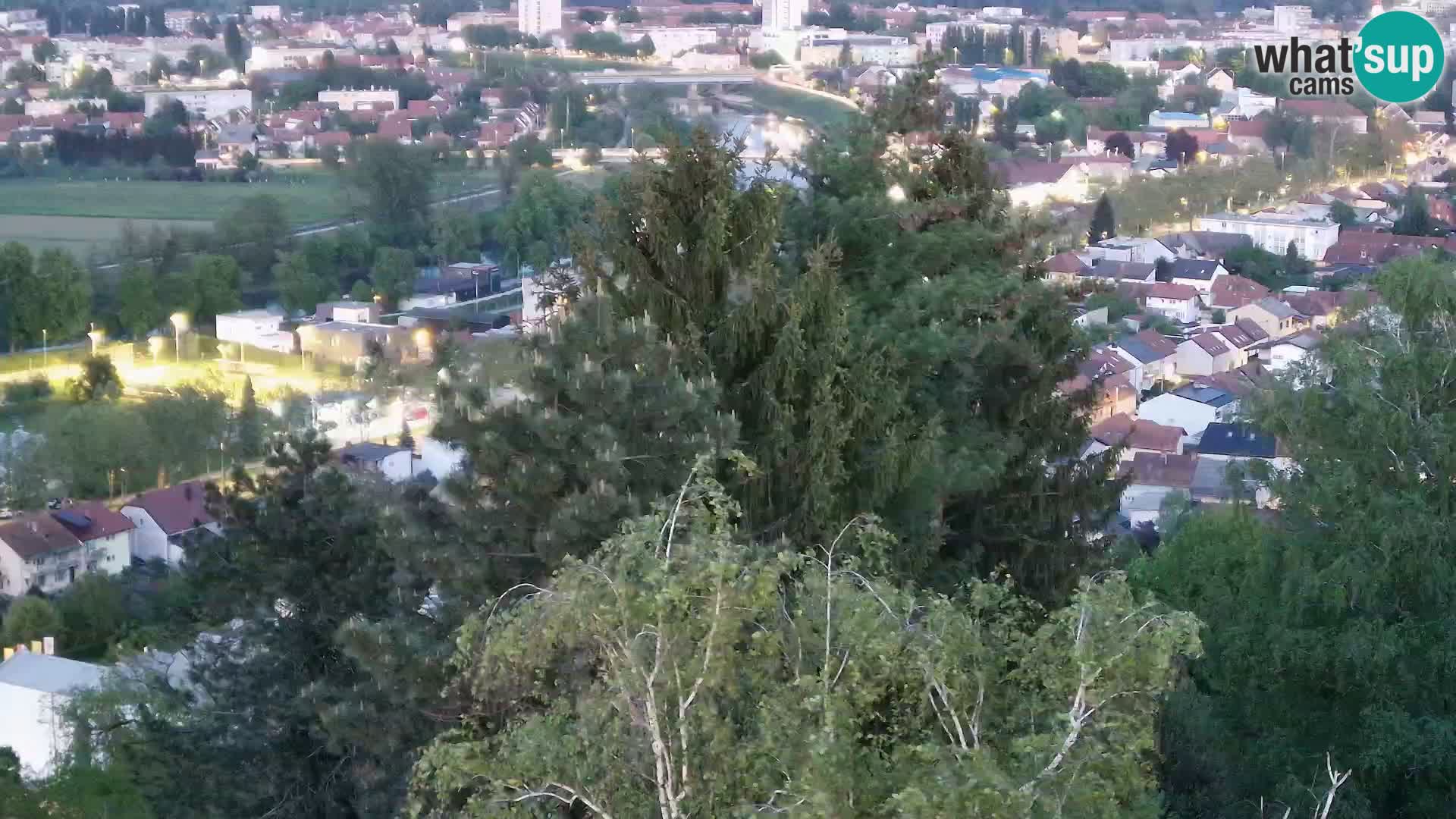 Web kamera Karlovac – Dvorac Dubovac uživo