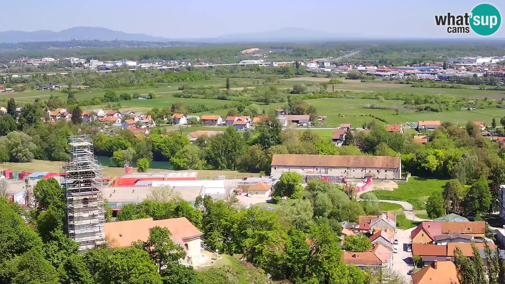 Spletna kamera Karlovac Dubovac grad – Pogled v živo na zgodovinsko znamenitost Karlovca