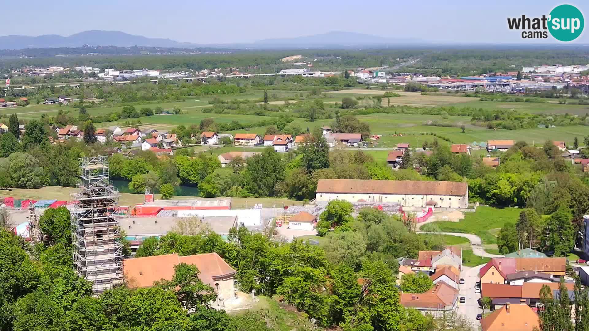 Spletna kamera Karlovac Dubovac grad – Pogled v živo na zgodovinsko znamenitost Karlovca
