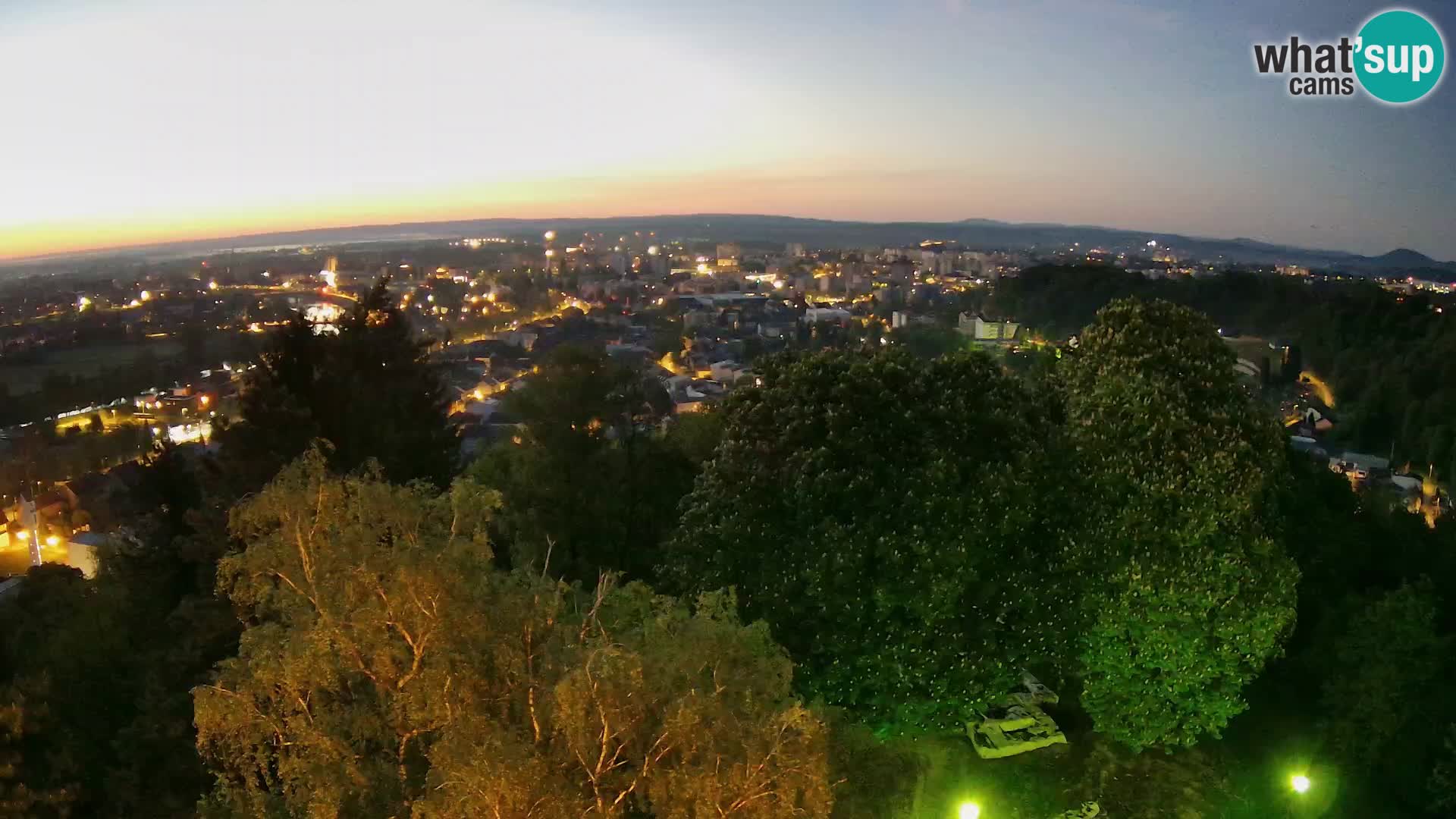 Web kamera Karlovac – Dvorac Dubovac uživo