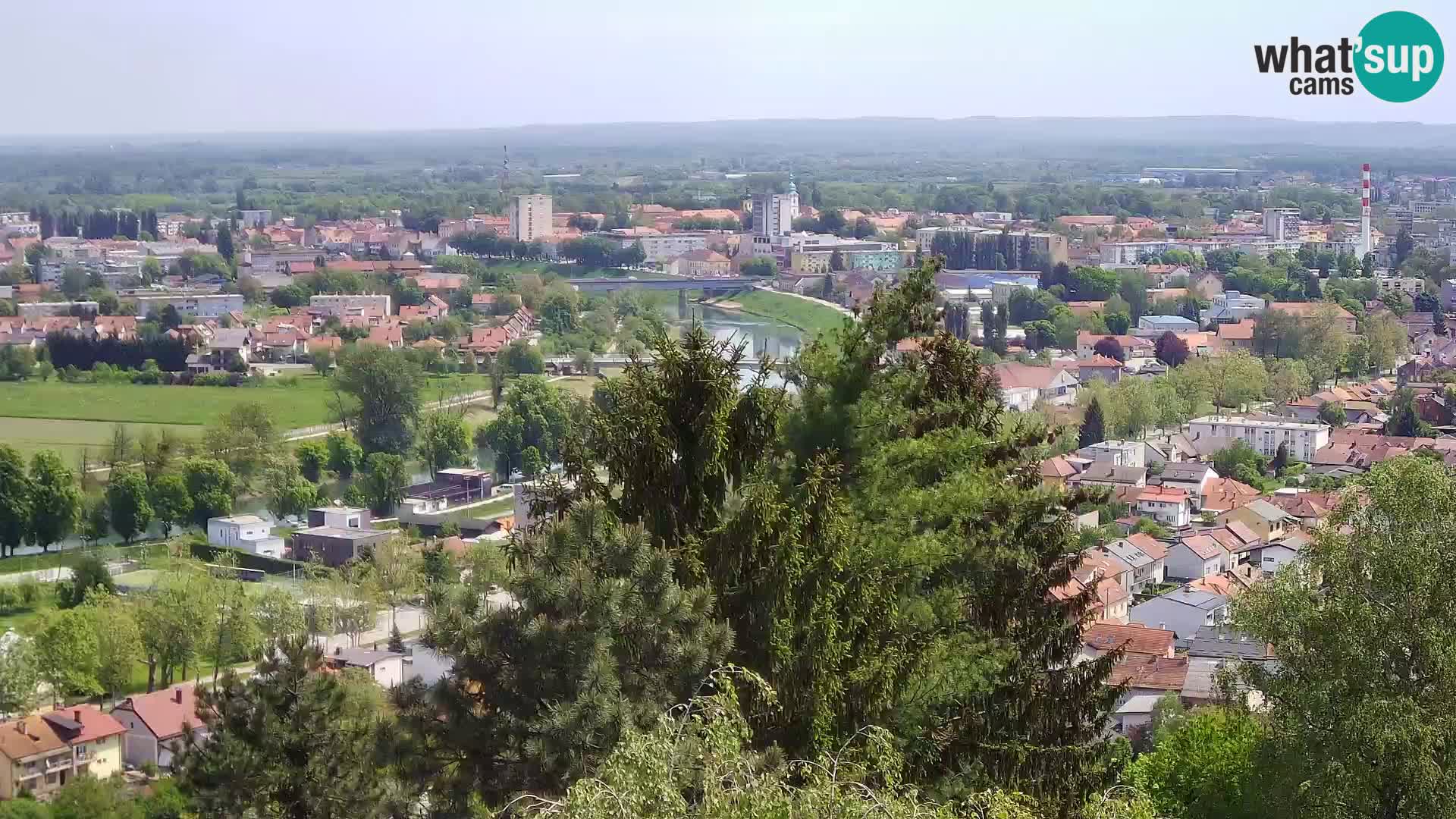 Spletna kamera Karlovac Dubovac grad – Pogled v živo na zgodovinsko znamenitost Karlovca