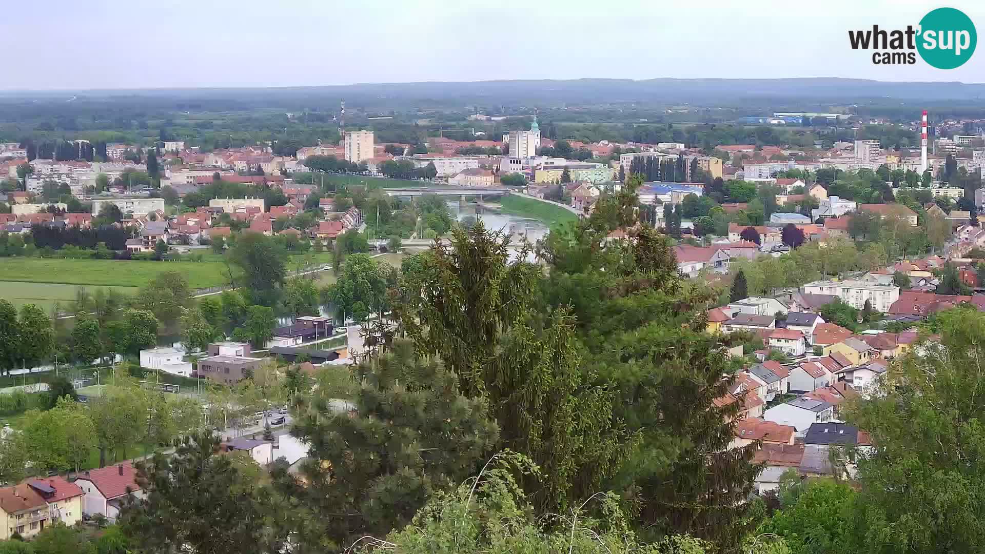 Spletna kamera Karlovac Dubovac grad – Pogled v živo na zgodovinsko znamenitost Karlovca