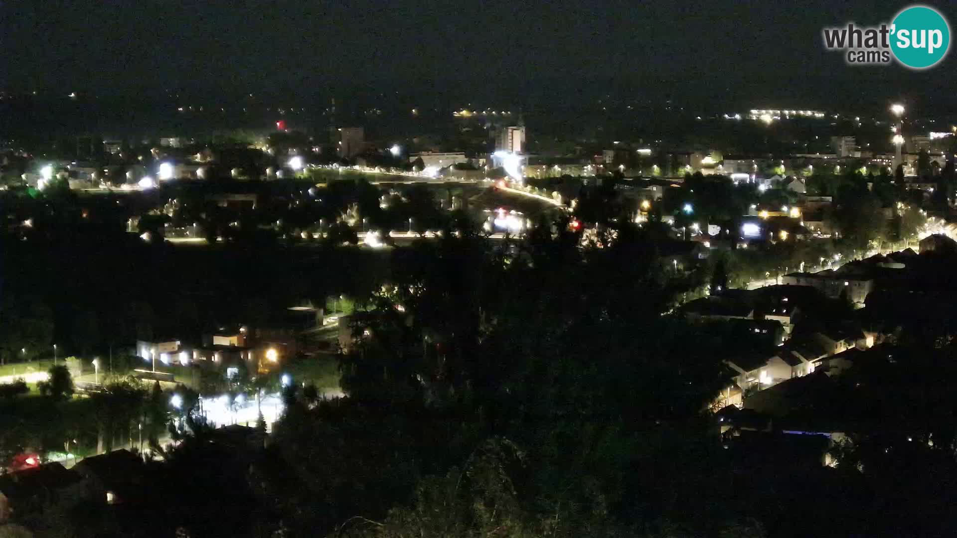 Spletna kamera Karlovac Dubovac grad – Pogled v živo na zgodovinsko znamenitost Karlovca