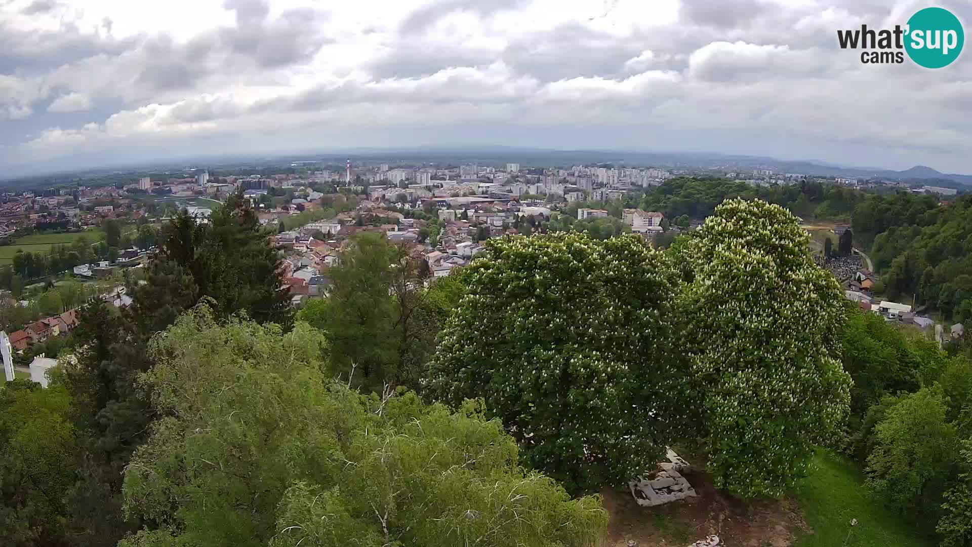 Web kamera Karlovac – Dvorac Dubovac uživo