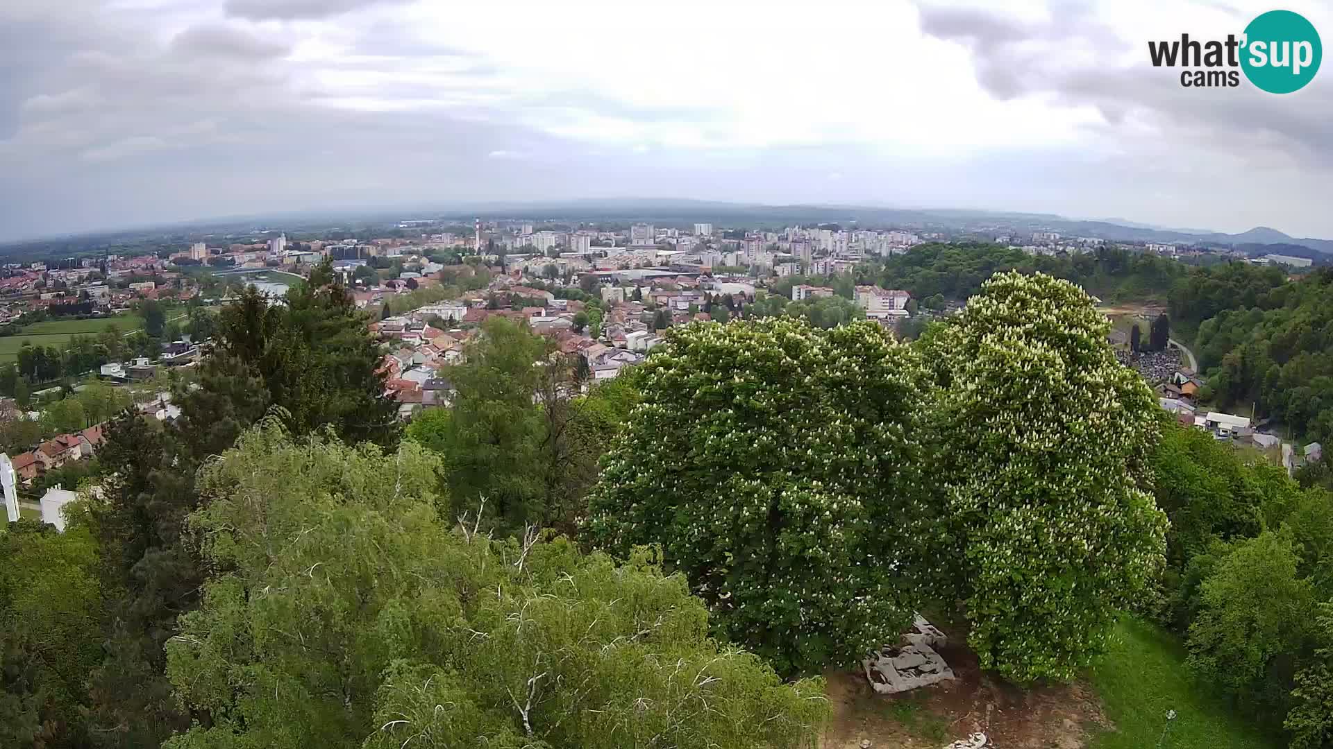 Web kamera Karlovac – Dvorac Dubovac uživo