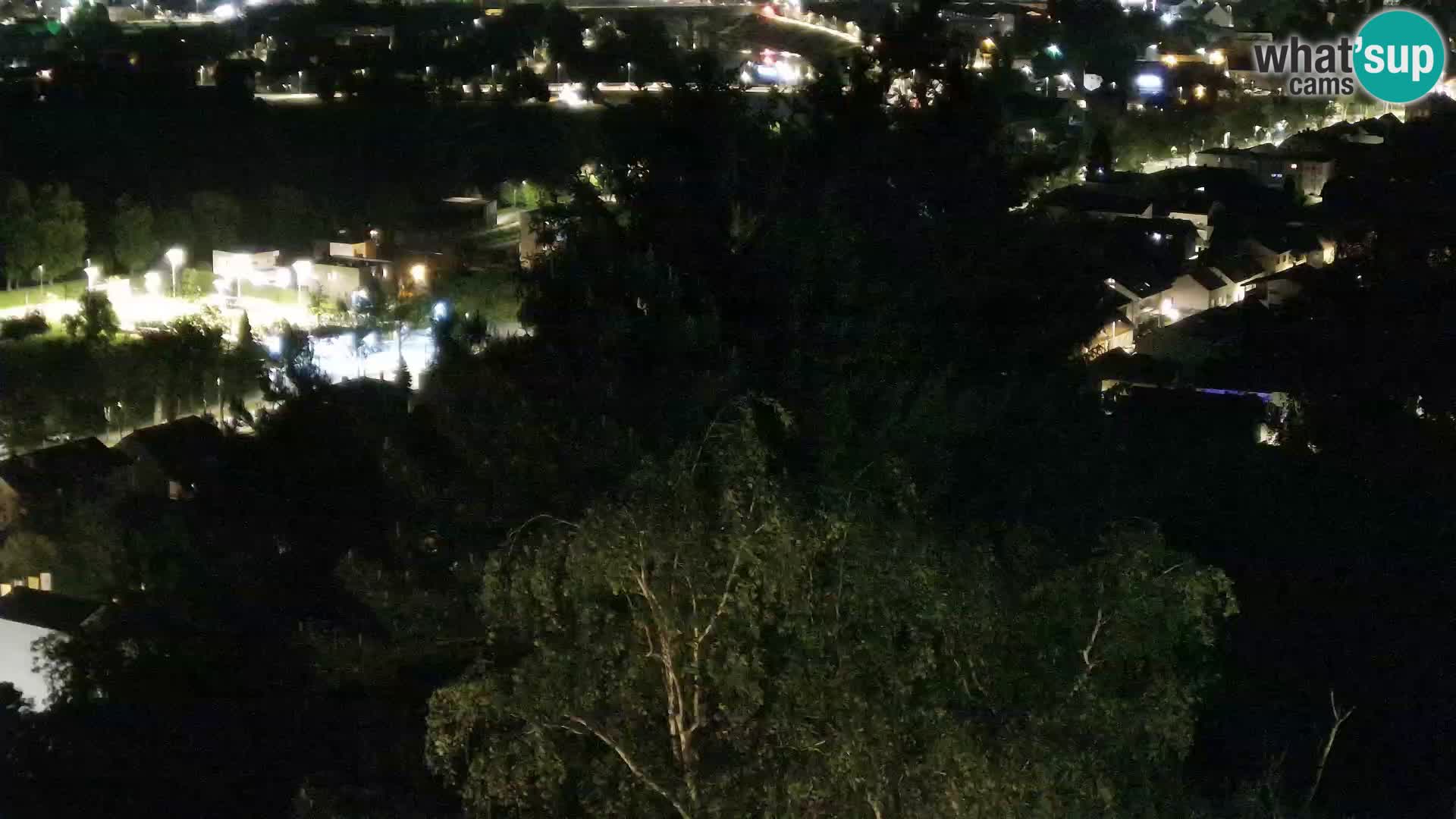 Spletna kamera Karlovac Dubovac grad – Pogled v živo na zgodovinsko znamenitost Karlovca