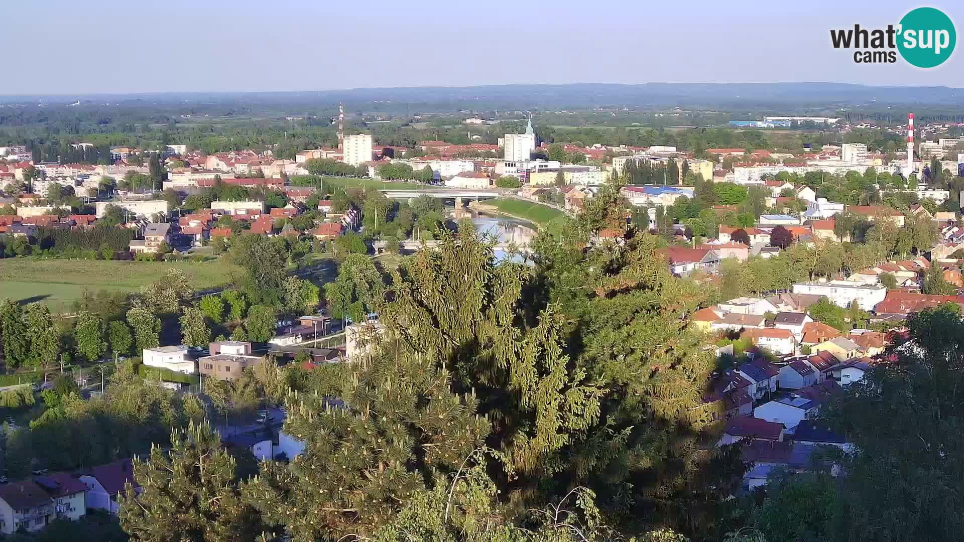 Spletna kamera Karlovac Dubovac grad – Pogled v živo na zgodovinsko znamenitost Karlovca