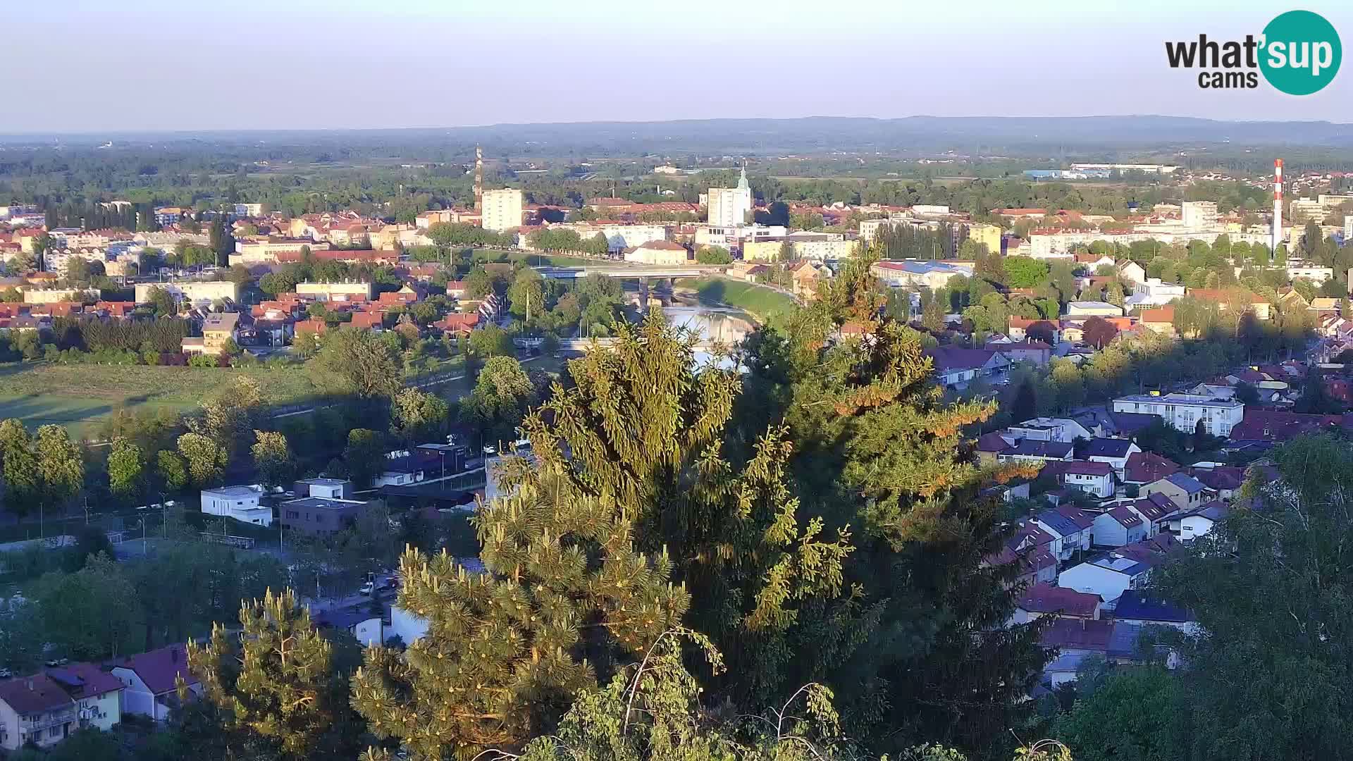 Spletna kamera Karlovac Dubovac grad – Pogled v živo na zgodovinsko znamenitost Karlovca