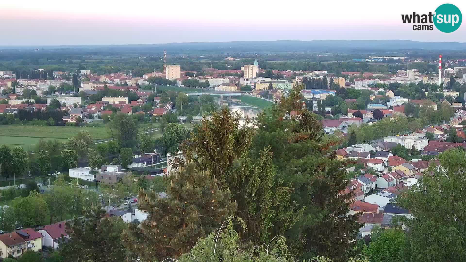 Spletna kamera Karlovac Dubovac grad – Pogled v živo na zgodovinsko znamenitost Karlovca