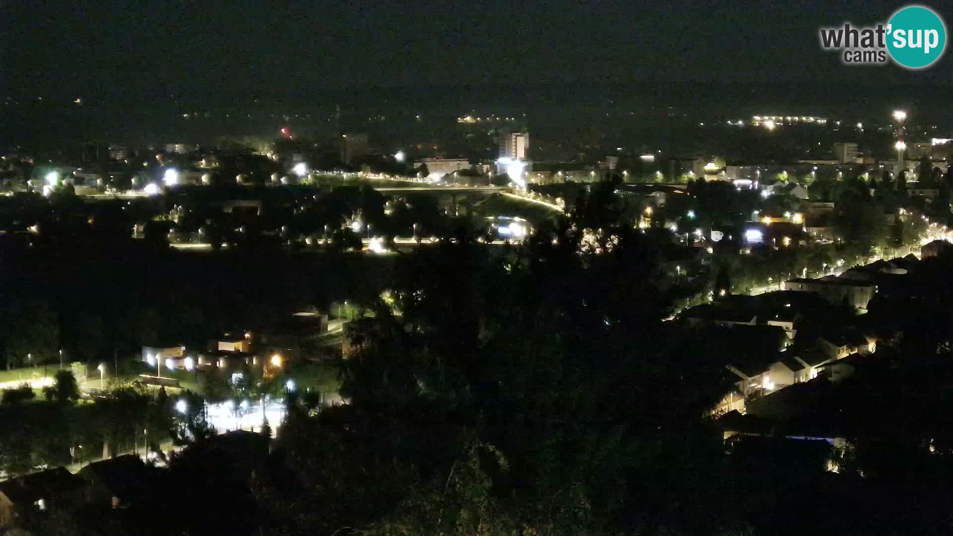 Spletna kamera Karlovac Dubovac grad – Pogled v živo na zgodovinsko znamenitost Karlovca
