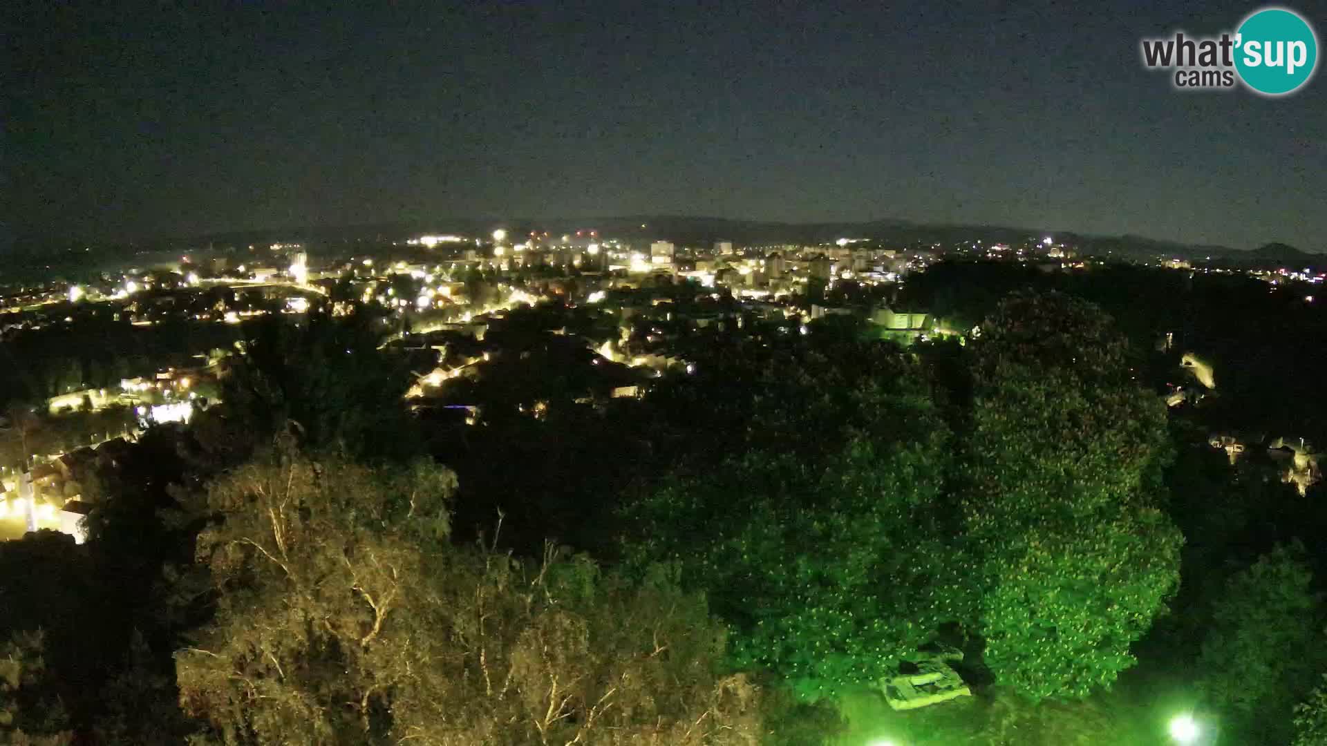 Spletna kamera Karlovac Dubovac grad – Pogled v živo na zgodovinsko znamenitost Karlovca