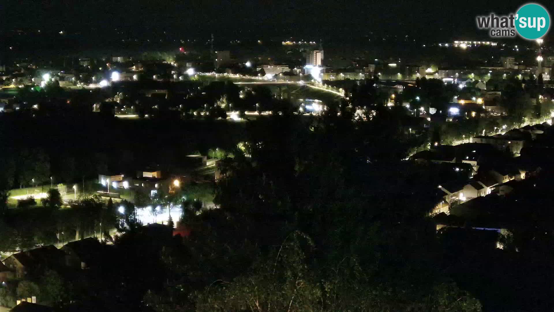 Spletna kamera Karlovac Dubovac grad – Pogled v živo na zgodovinsko znamenitost Karlovca