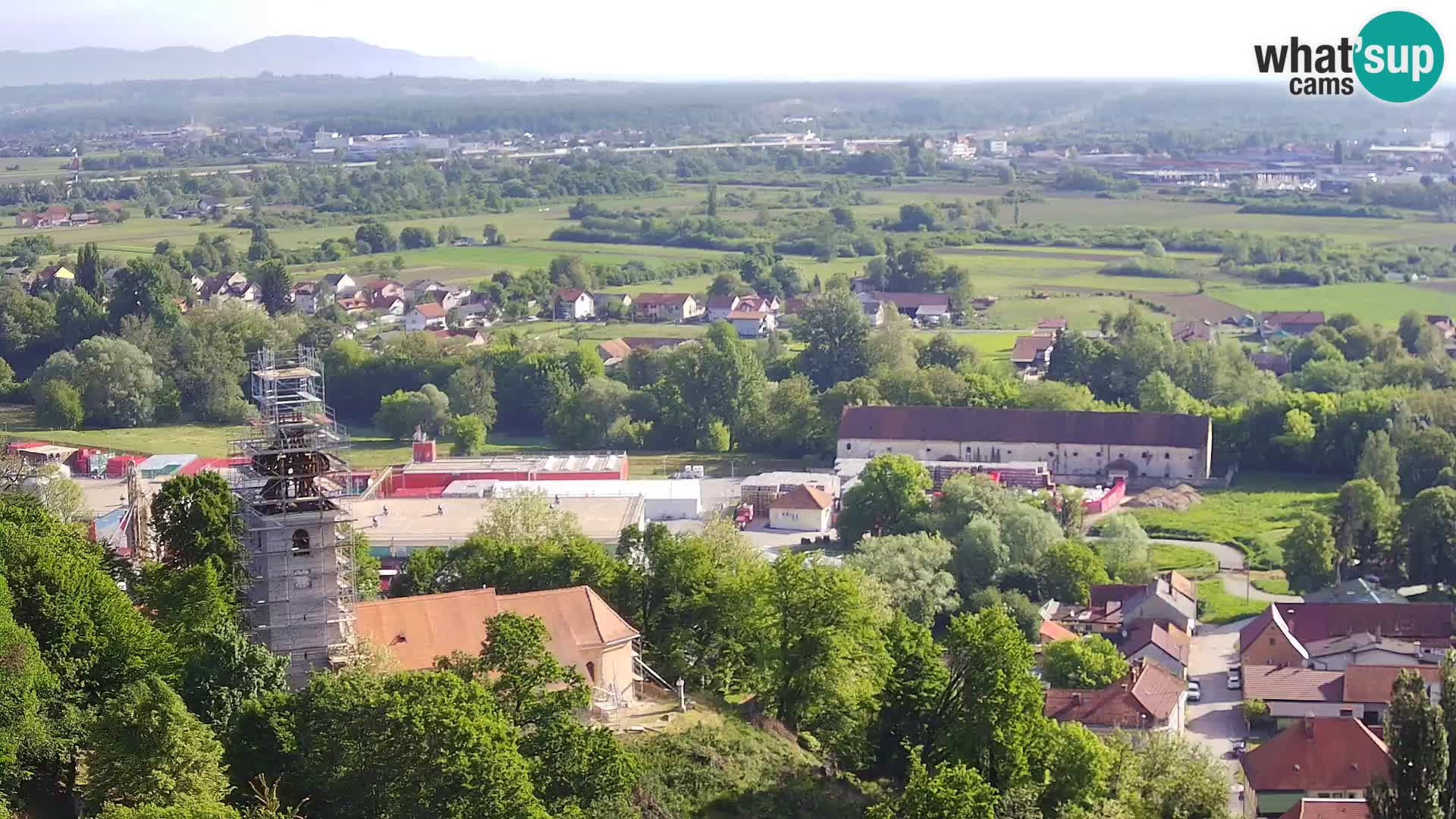 Spletna kamera Karlovac Dubovac grad – Pogled v živo na zgodovinsko znamenitost Karlovca