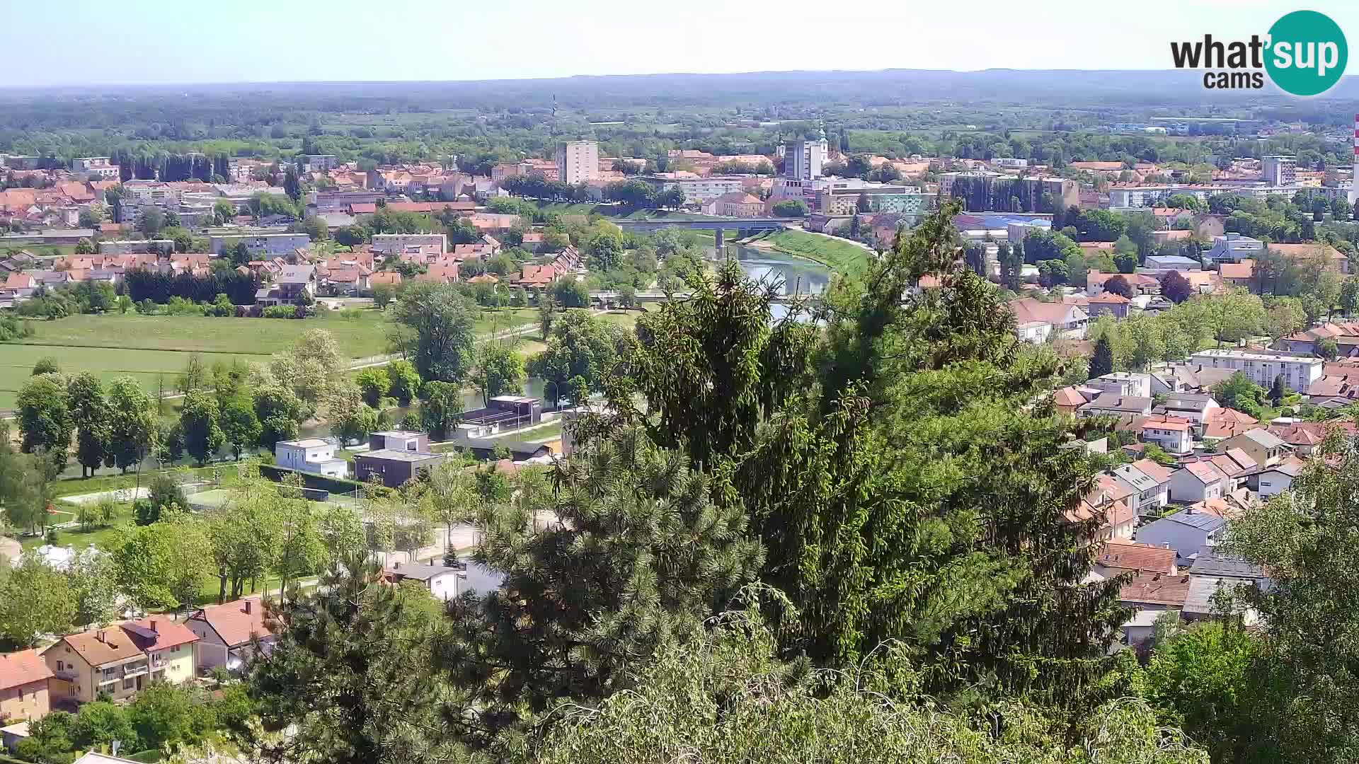 Spletna kamera Karlovac Dubovac grad – Pogled v živo na zgodovinsko znamenitost Karlovca
