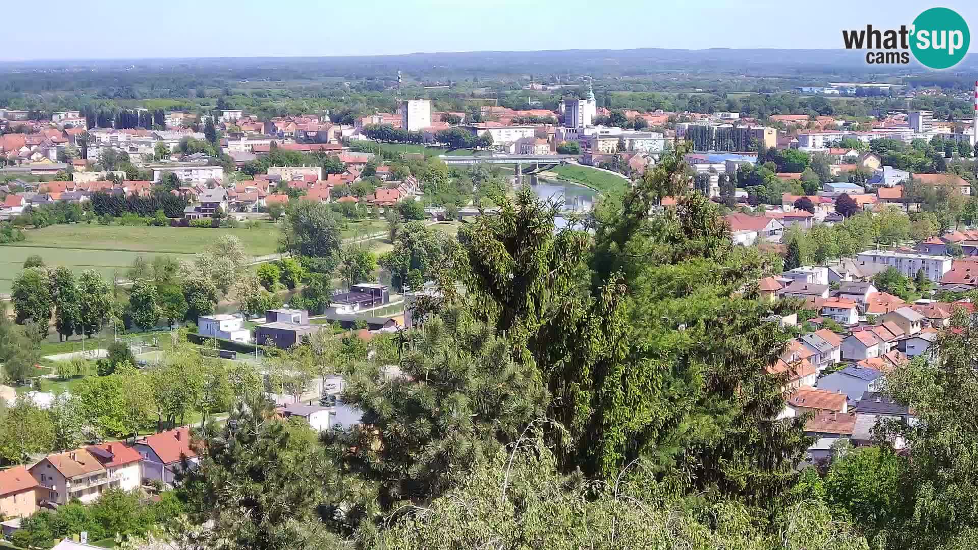 Spletna kamera Karlovac Dubovac grad – Pogled v živo na zgodovinsko znamenitost Karlovca