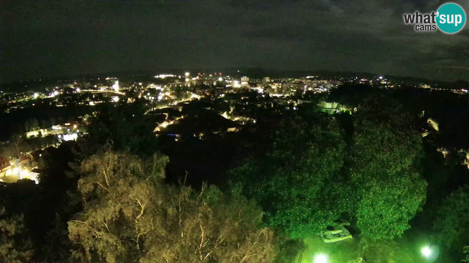 Spletna kamera Karlovac Dubovac grad – Pogled v živo na zgodovinsko znamenitost Karlovca