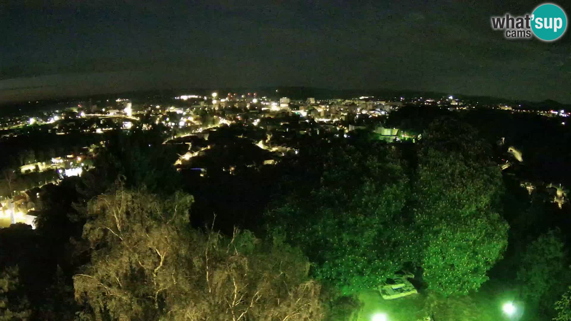 Spletna kamera Karlovac Dubovac grad – Pogled v živo na zgodovinsko znamenitost Karlovca