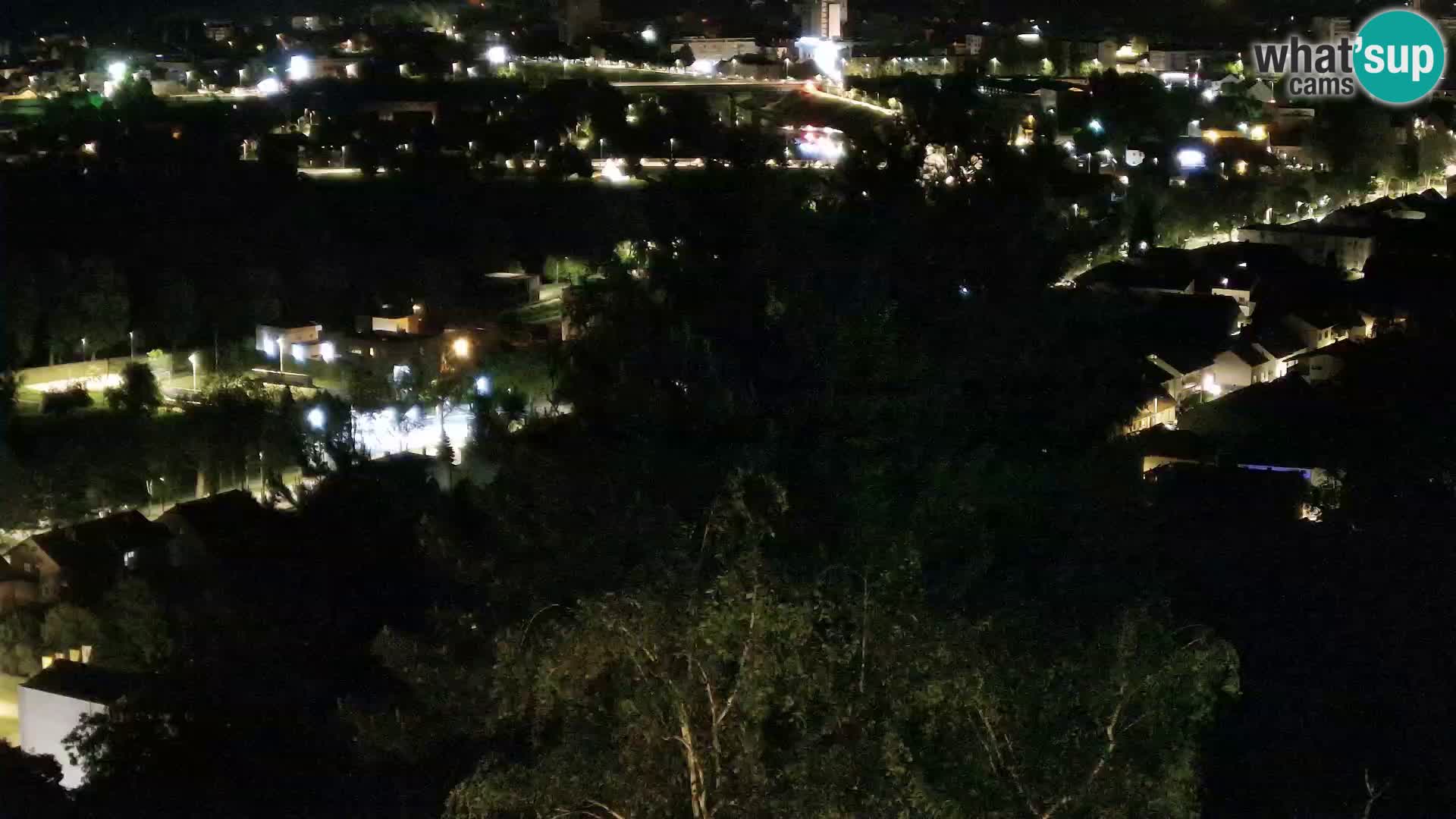 Spletna kamera Karlovac Dubovac grad – Pogled v živo na zgodovinsko znamenitost Karlovca