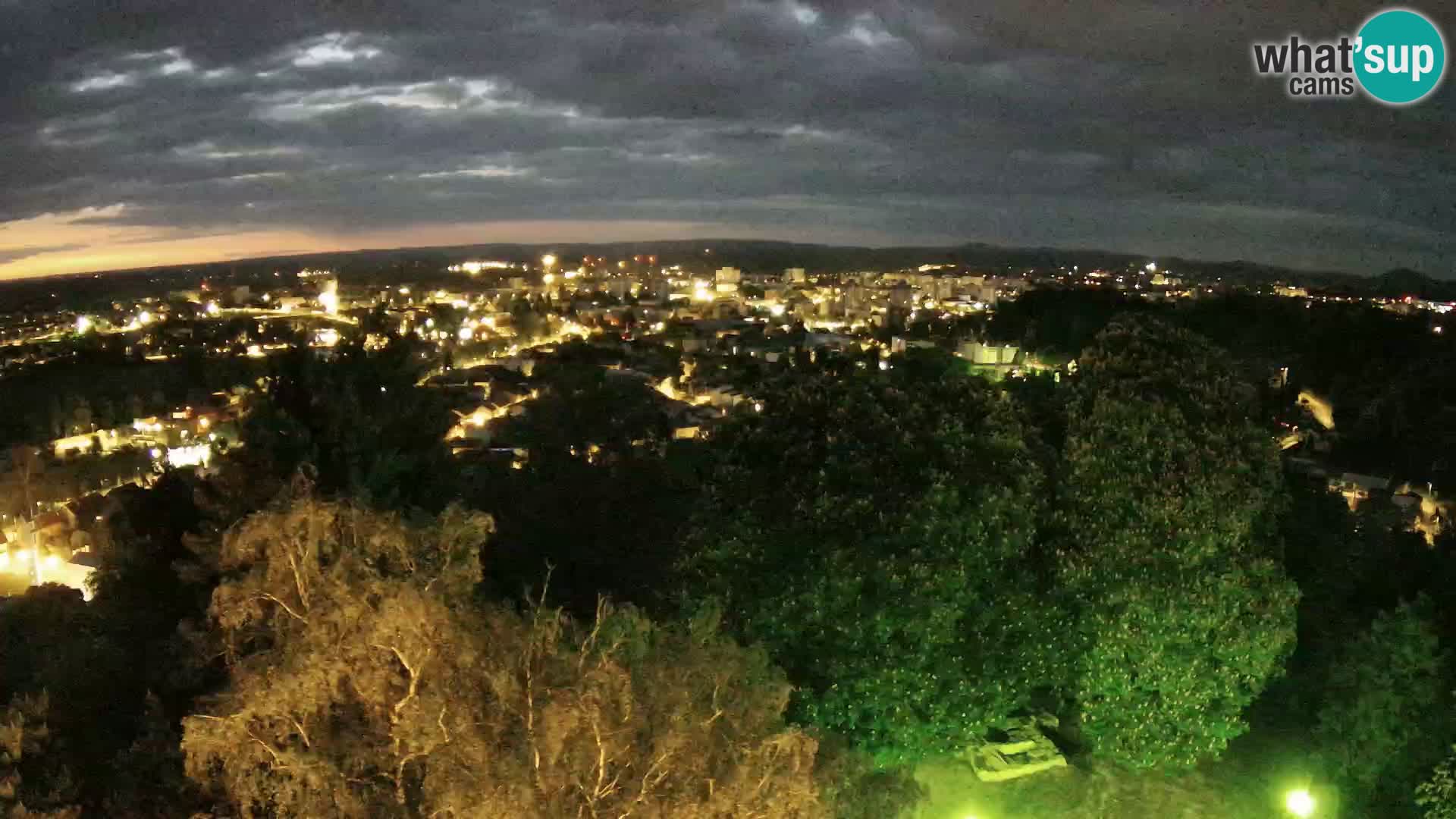 Web kamera Karlovac – Dvorac Dubovac uživo