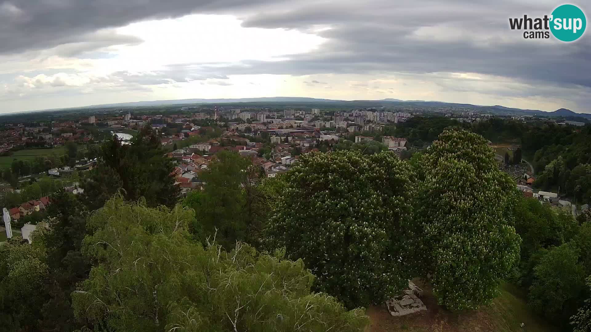 Web kamera Karlovac – Dvorac Dubovac uživo