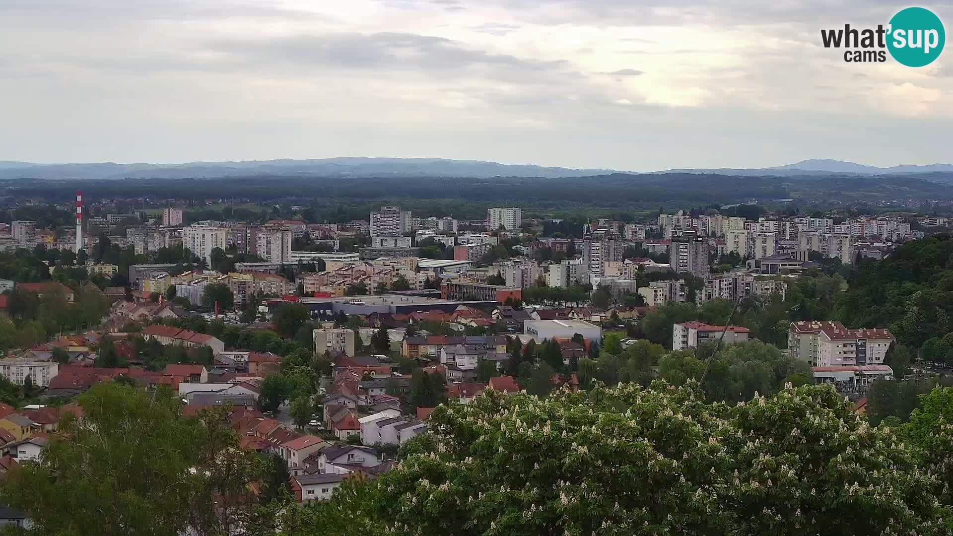 Spletna kamera Karlovac Dubovac grad – Pogled v živo na zgodovinsko znamenitost Karlovca