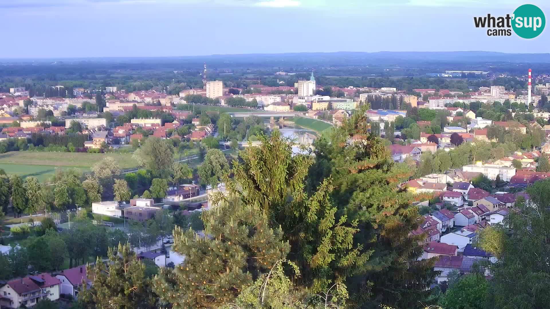 Spletna kamera Karlovac Dubovac grad – Pogled v živo na zgodovinsko znamenitost Karlovca