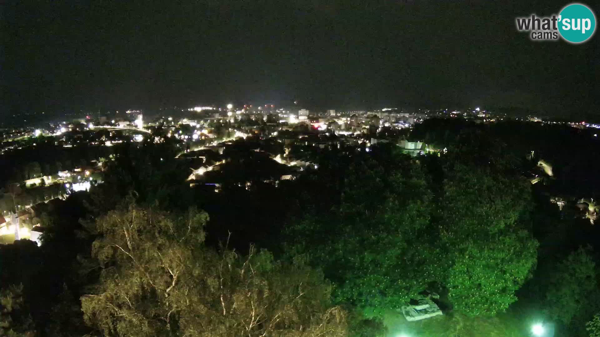 Spletna kamera Karlovac Dubovac grad – Pogled v živo na zgodovinsko znamenitost Karlovca