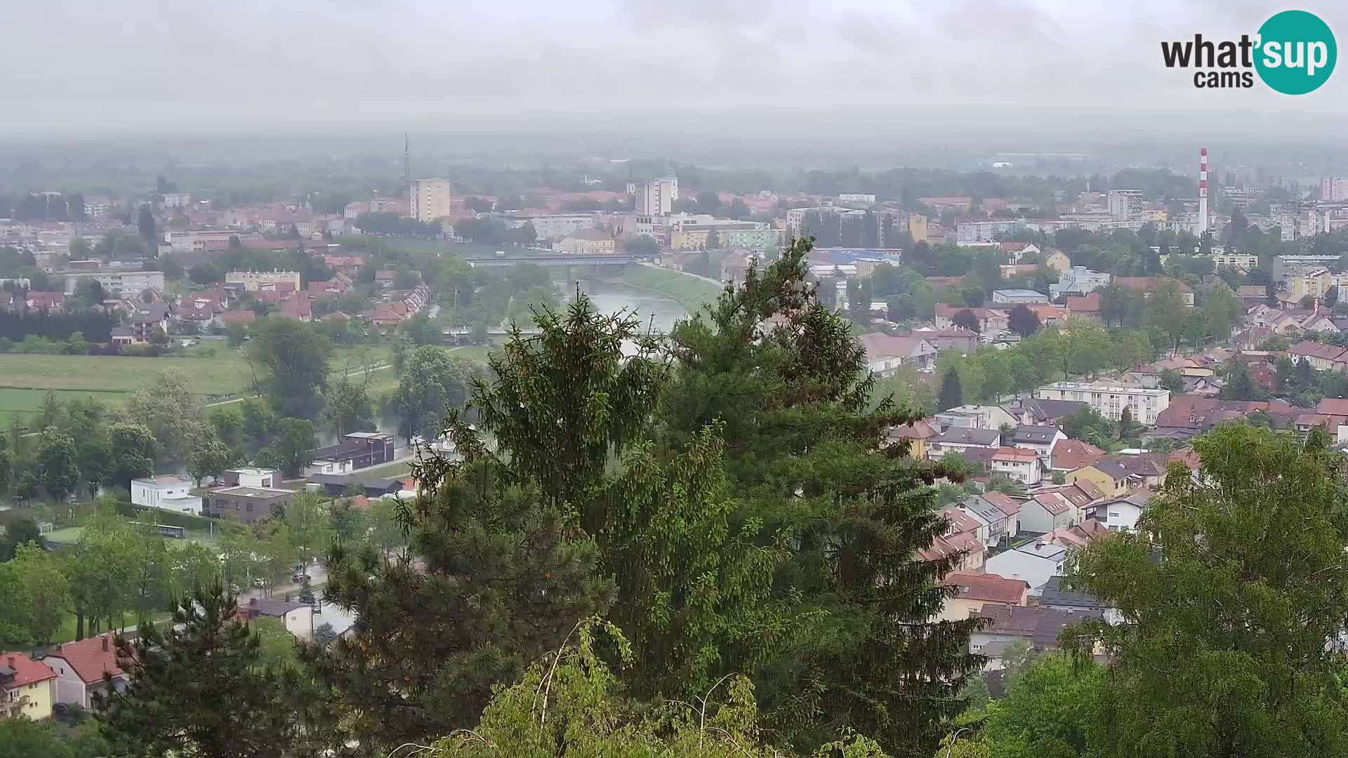 Spletna kamera Karlovac Dubovac grad – Pogled v živo na zgodovinsko znamenitost Karlovca