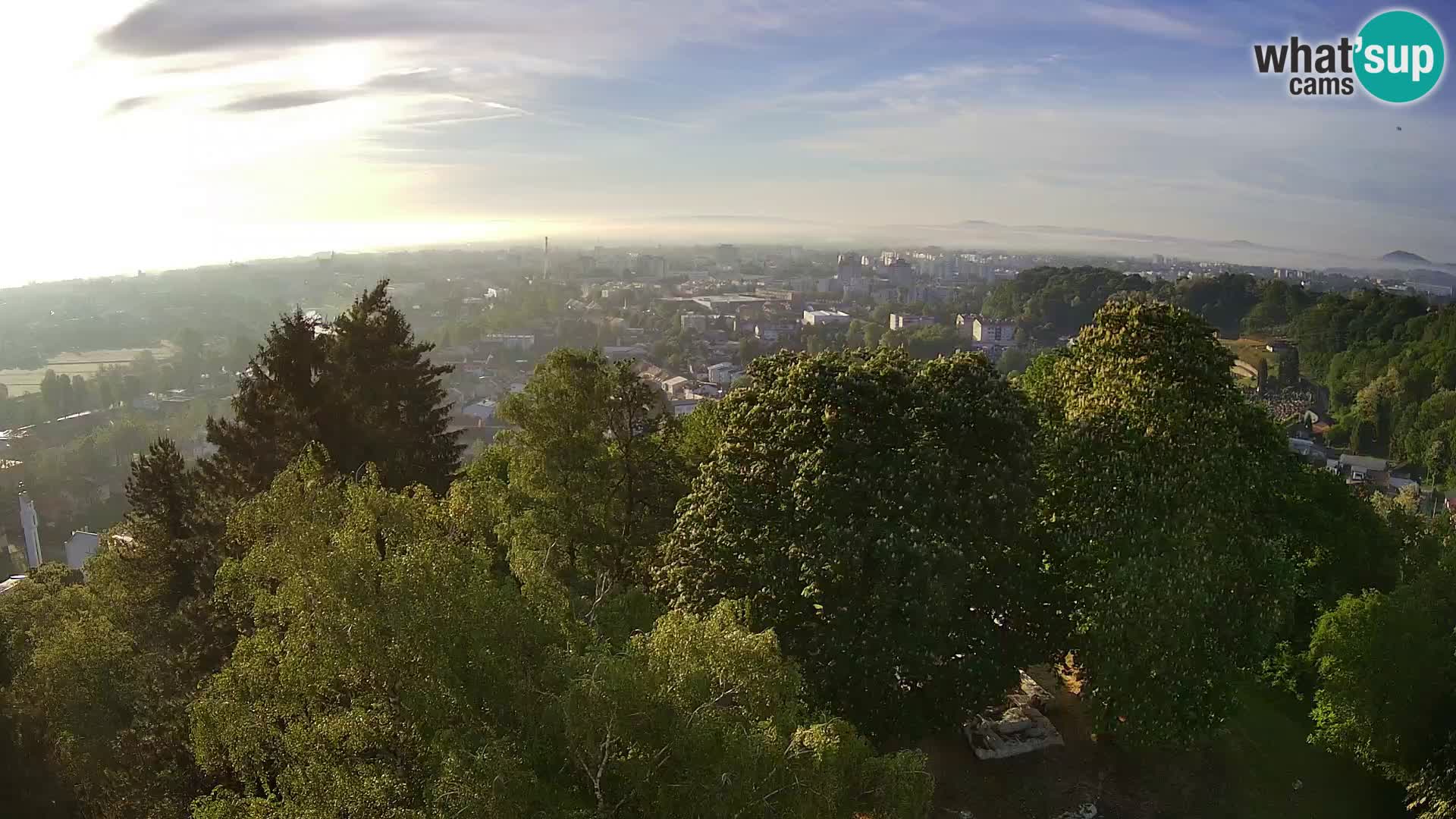 Web kamera Karlovac – Dvorac Dubovac uživo