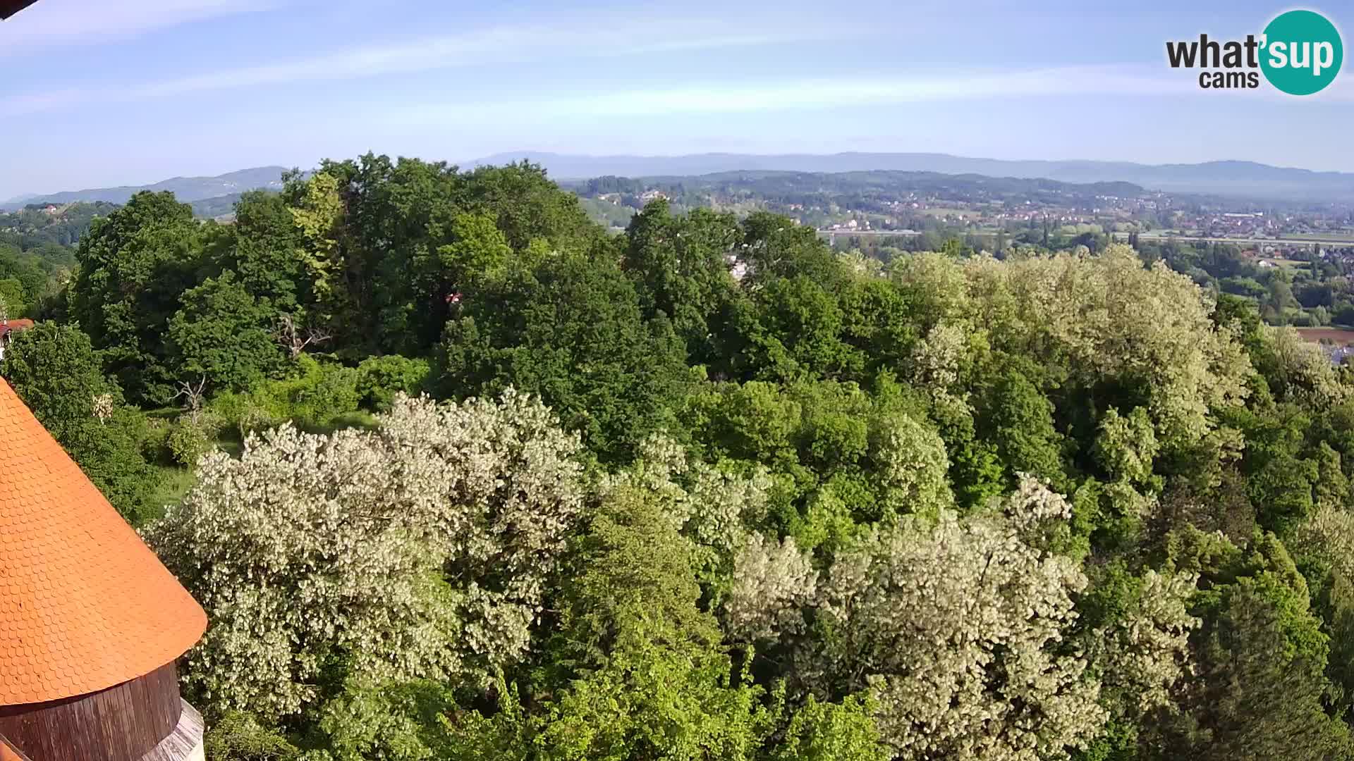 Spletna kamera Karlovac Dubovac grad – Pogled v živo na zgodovinsko znamenitost Karlovca