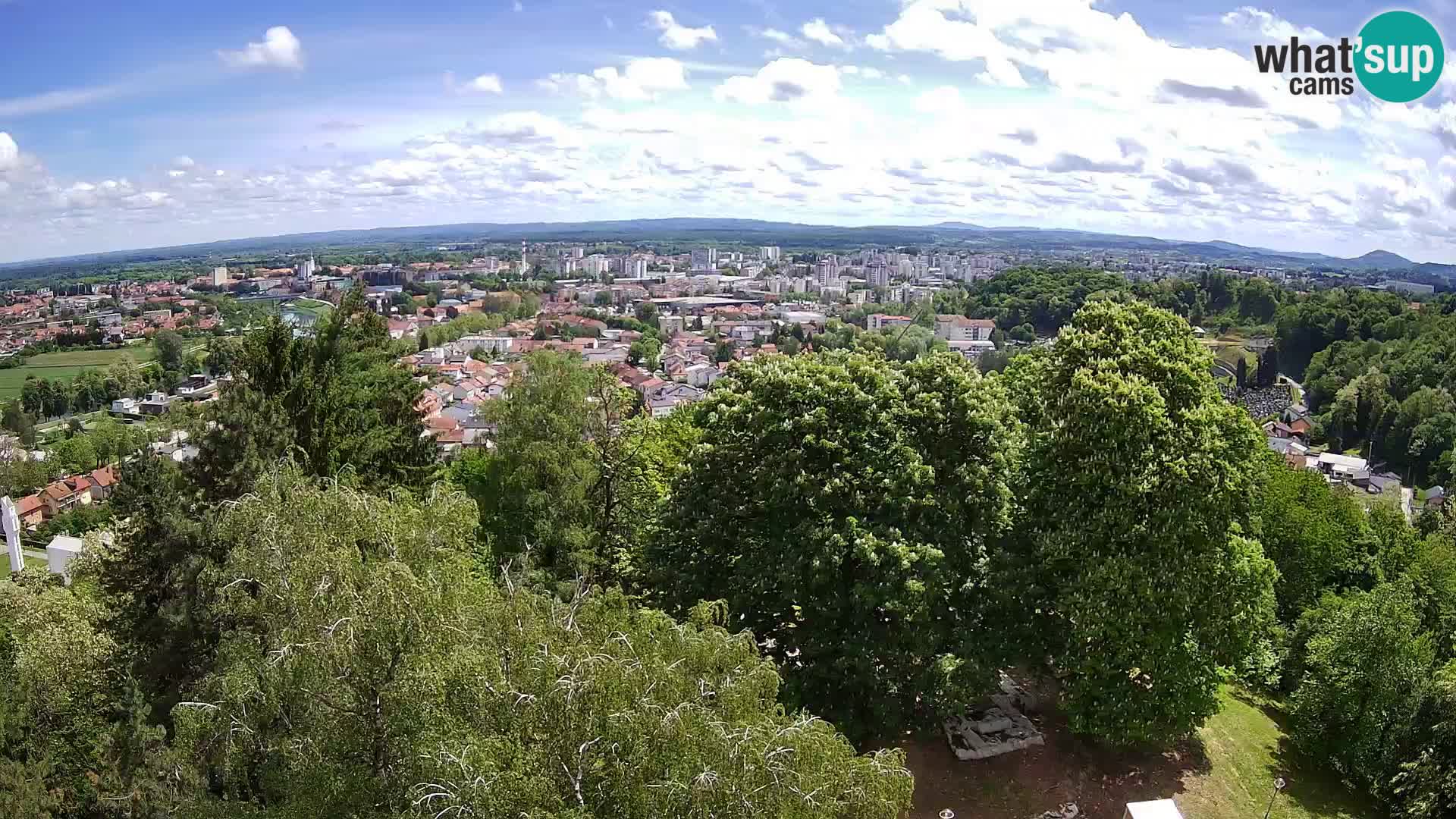 Spletna kamera Karlovac Dubovac grad – Pogled v živo na zgodovinsko znamenitost Karlovca
