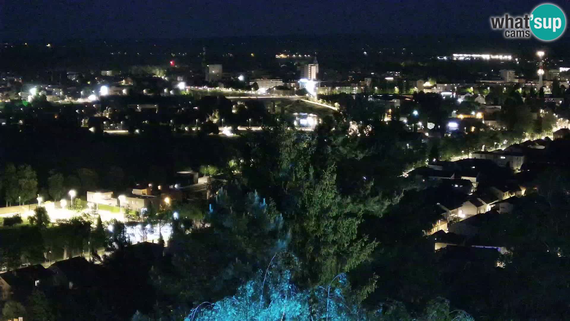 Spletna kamera Karlovac Dubovac grad – Pogled v živo na zgodovinsko znamenitost Karlovca
