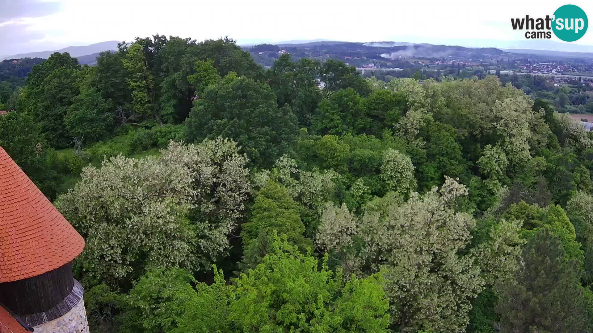Spletna kamera Karlovac Dubovac grad – Pogled v živo na zgodovinsko znamenitost Karlovca