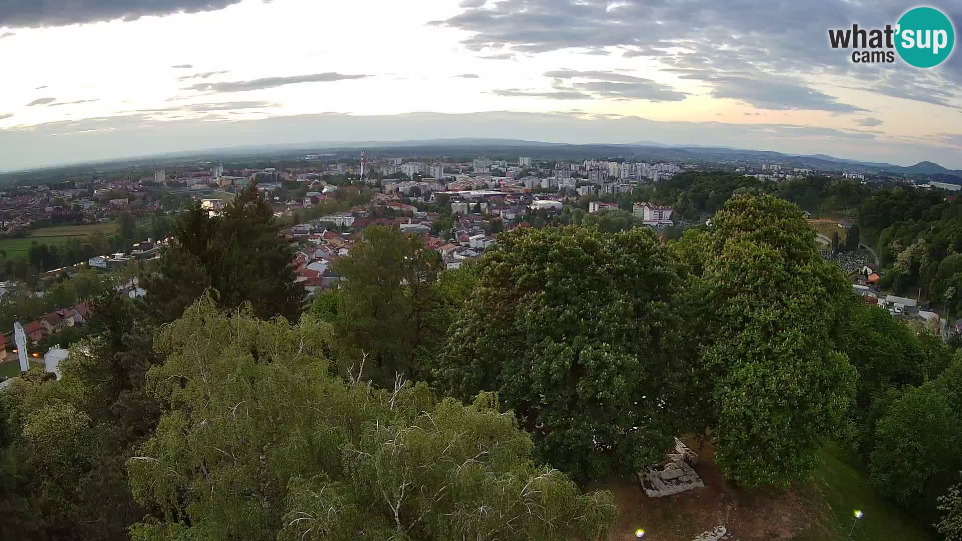 Web kamera Karlovac – Dvorac Dubovac uživo