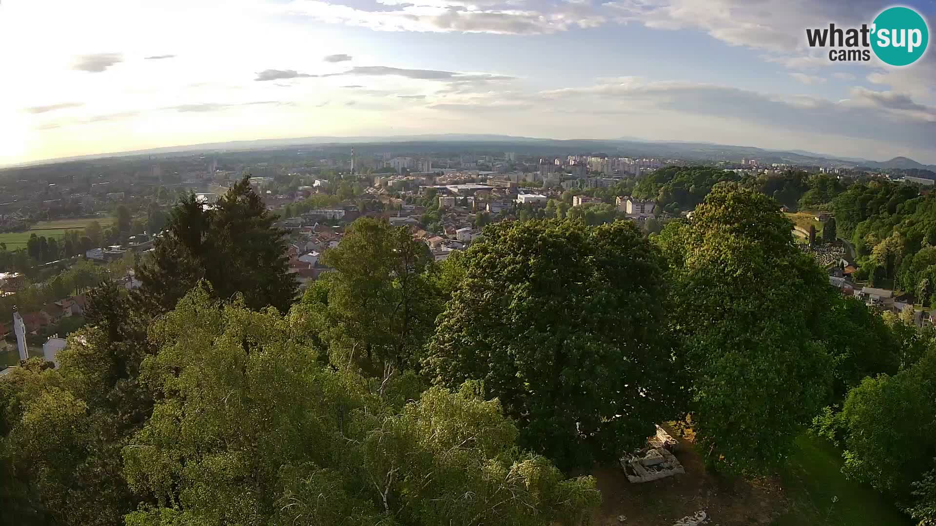 Web kamera Karlovac – Dvorac Dubovac uživo