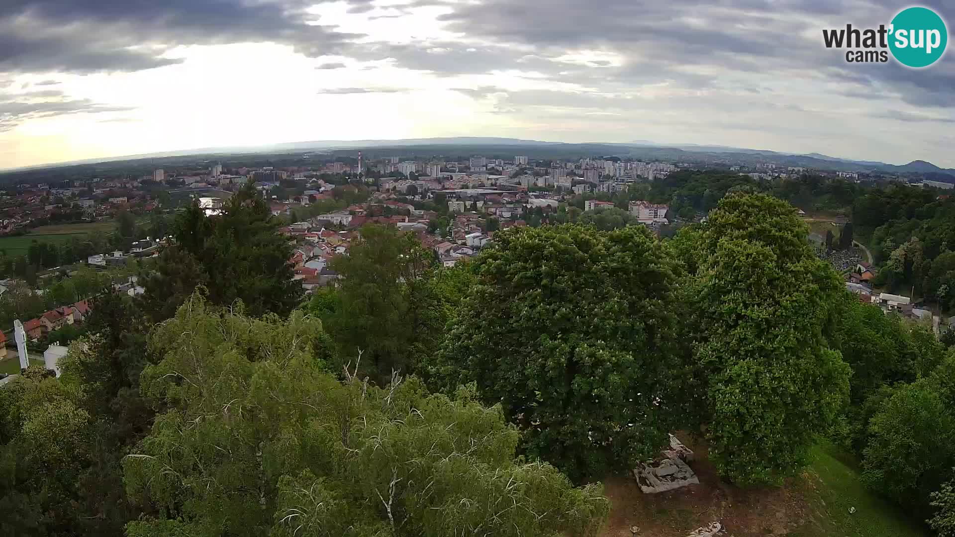 Web kamera Karlovac – Dvorac Dubovac uživo