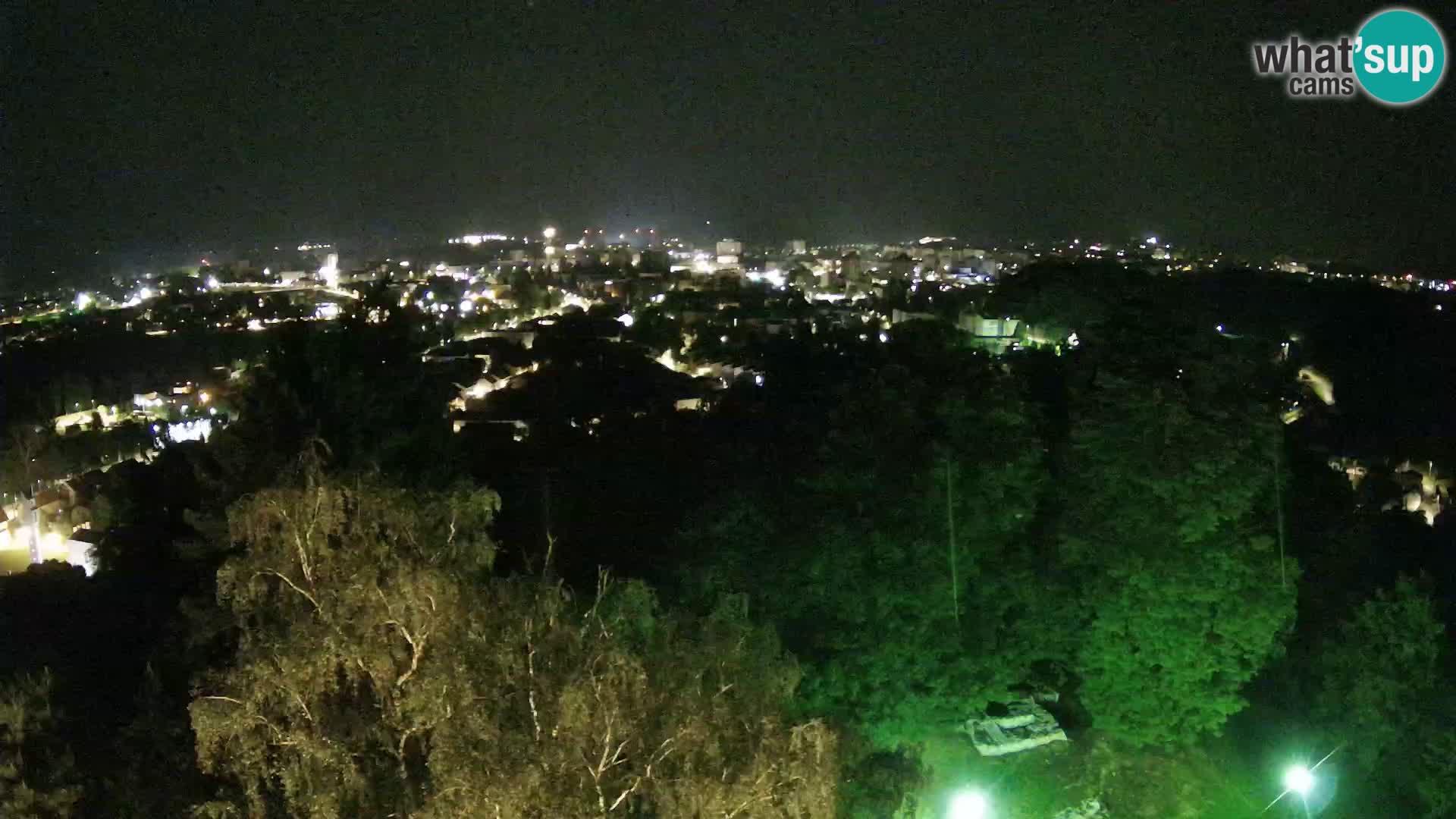 Spletna kamera Karlovac Dubovac grad – Pogled v živo na zgodovinsko znamenitost Karlovca