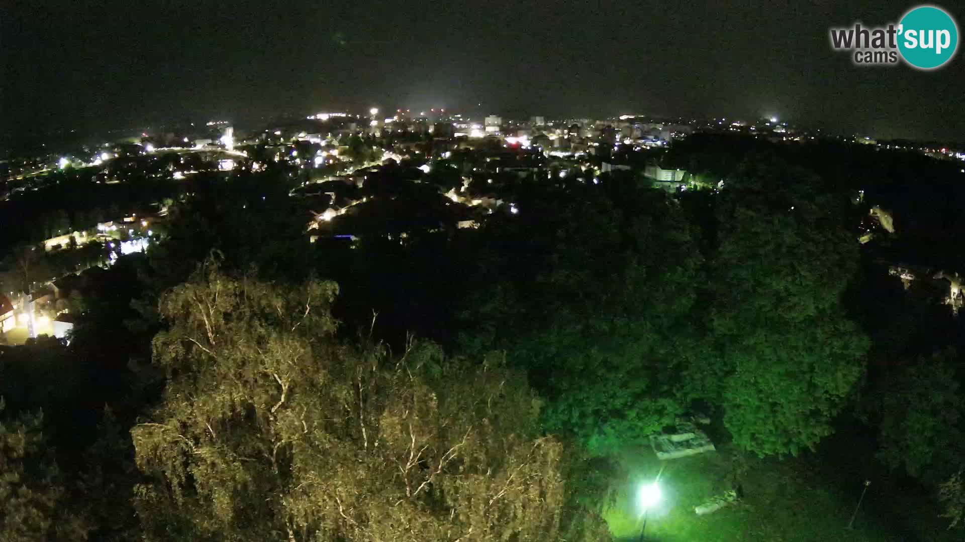 Spletna kamera Karlovac Dubovac grad – Pogled v živo na zgodovinsko znamenitost Karlovca