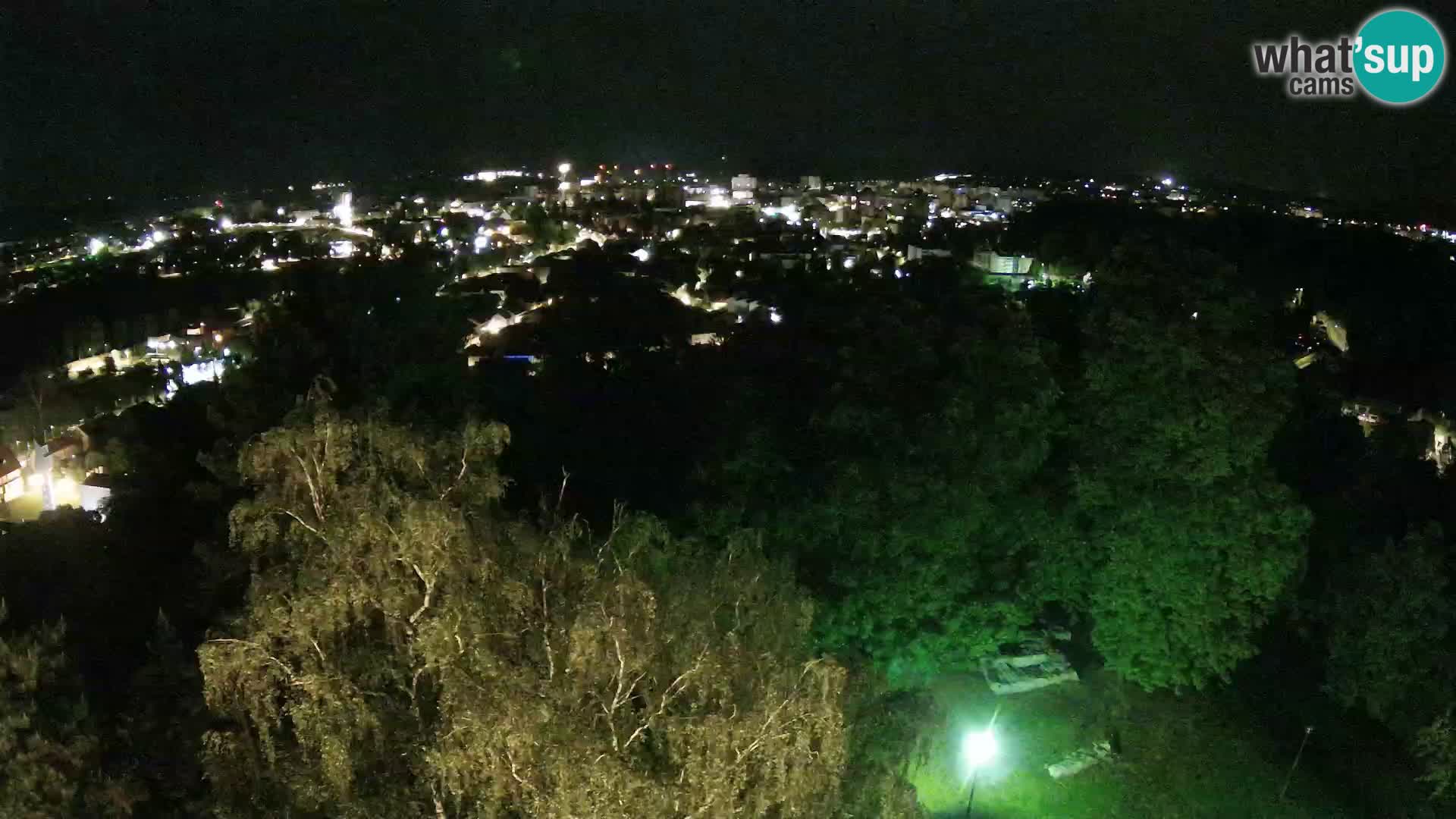 Spletna kamera Karlovac Dubovac grad – Pogled v živo na zgodovinsko znamenitost Karlovca